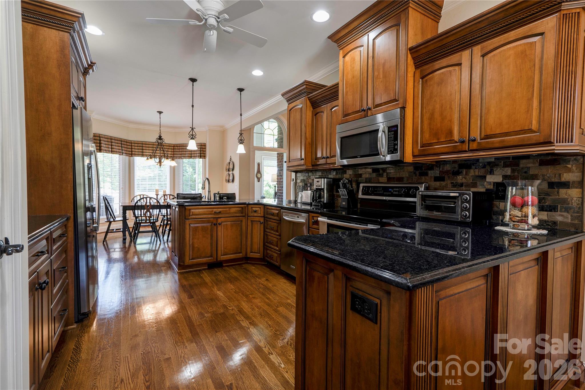 207 Cross Creek Drive Property Photo 14
