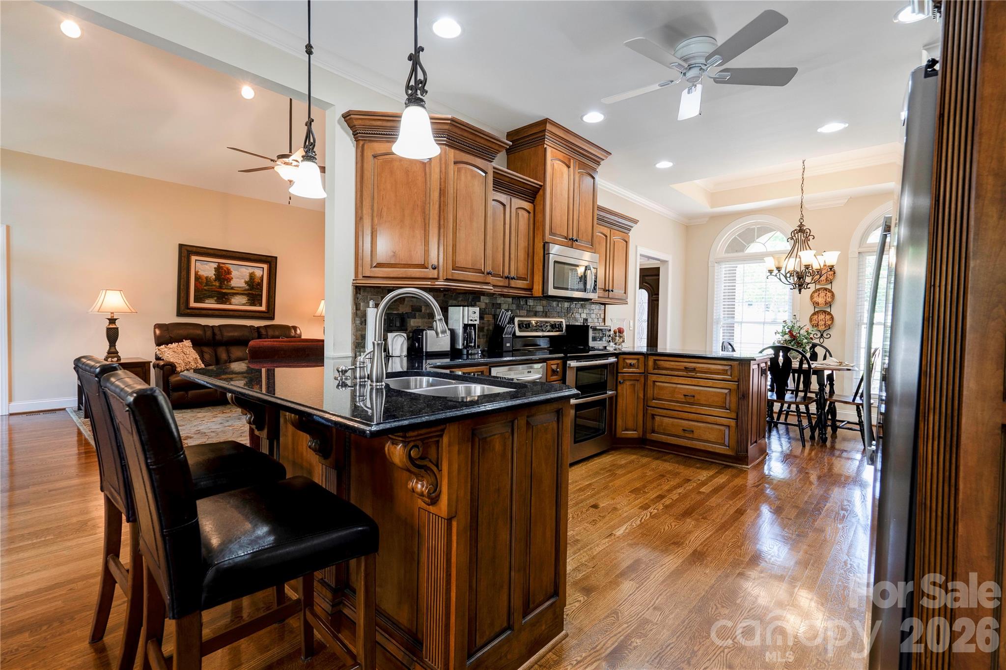 207 Cross Creek Drive Property Photo 16