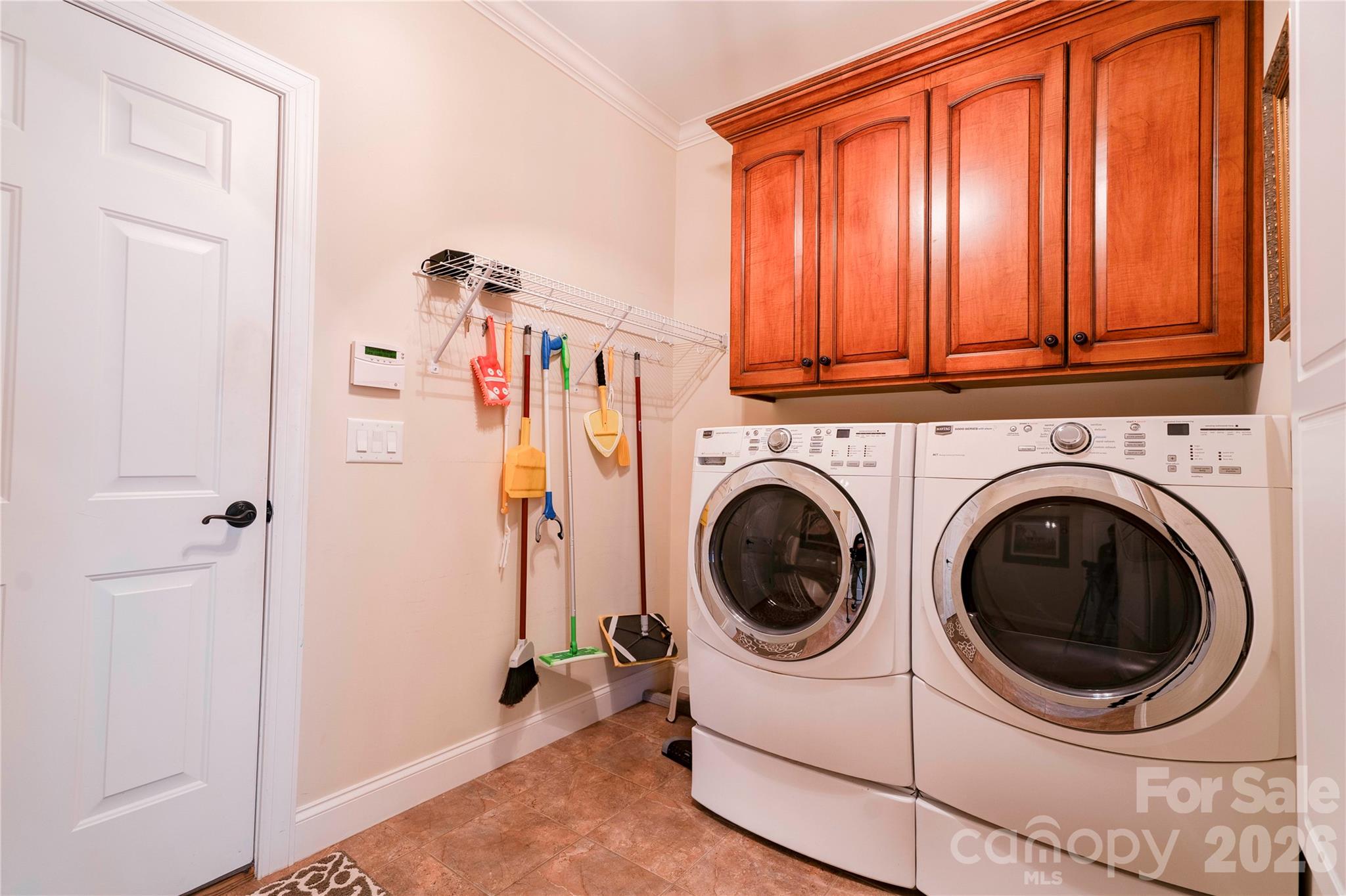 207 Cross Creek Drive Property Photo 22