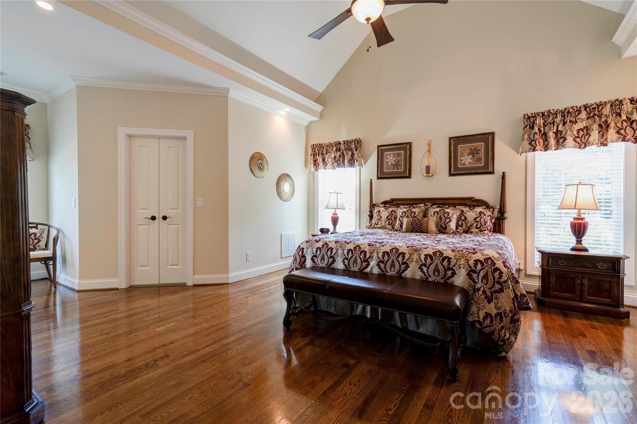 207 Cross Creek Drive Property Photo 23
