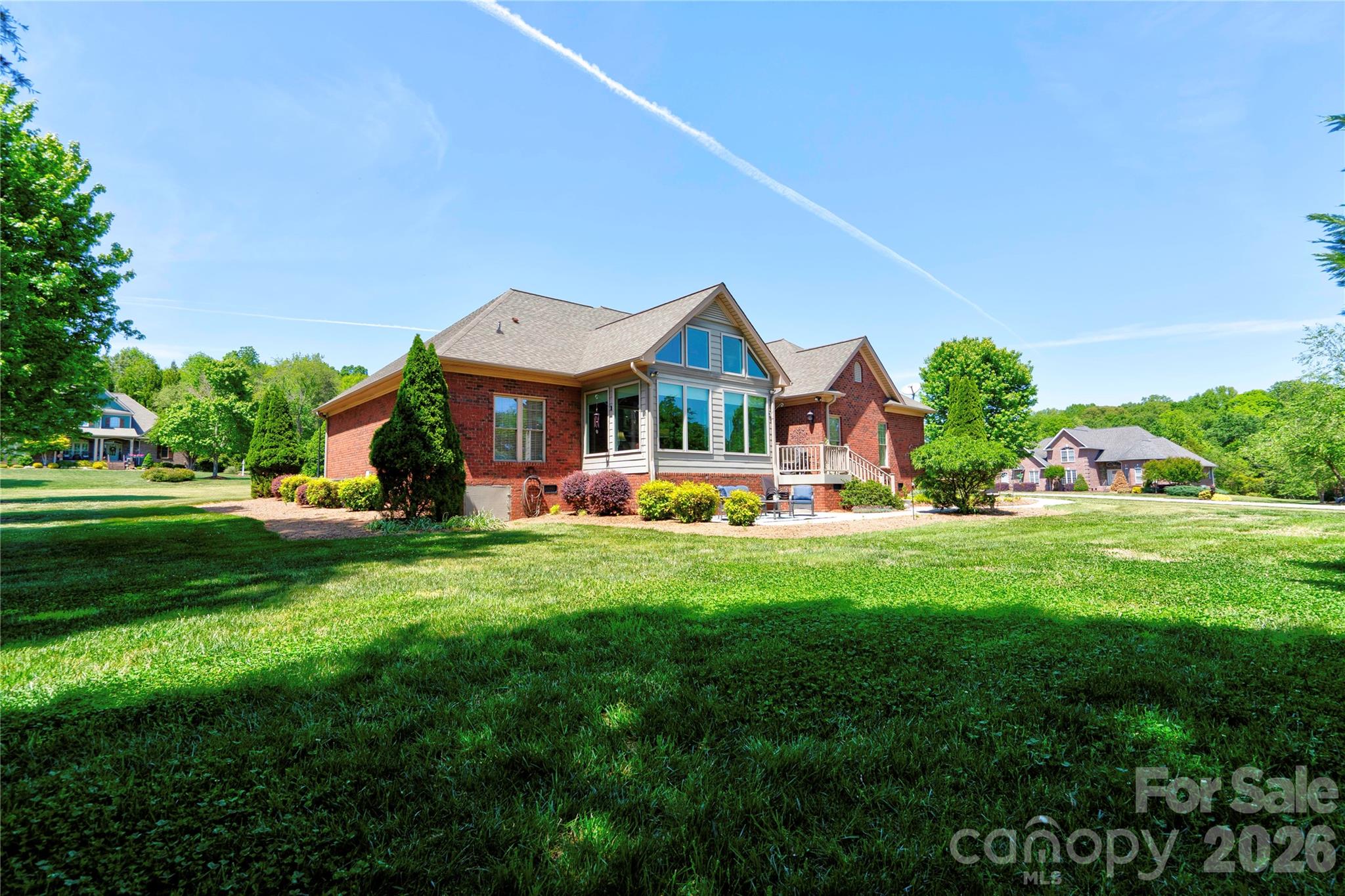 207 Cross Creek Drive Property Photo 46