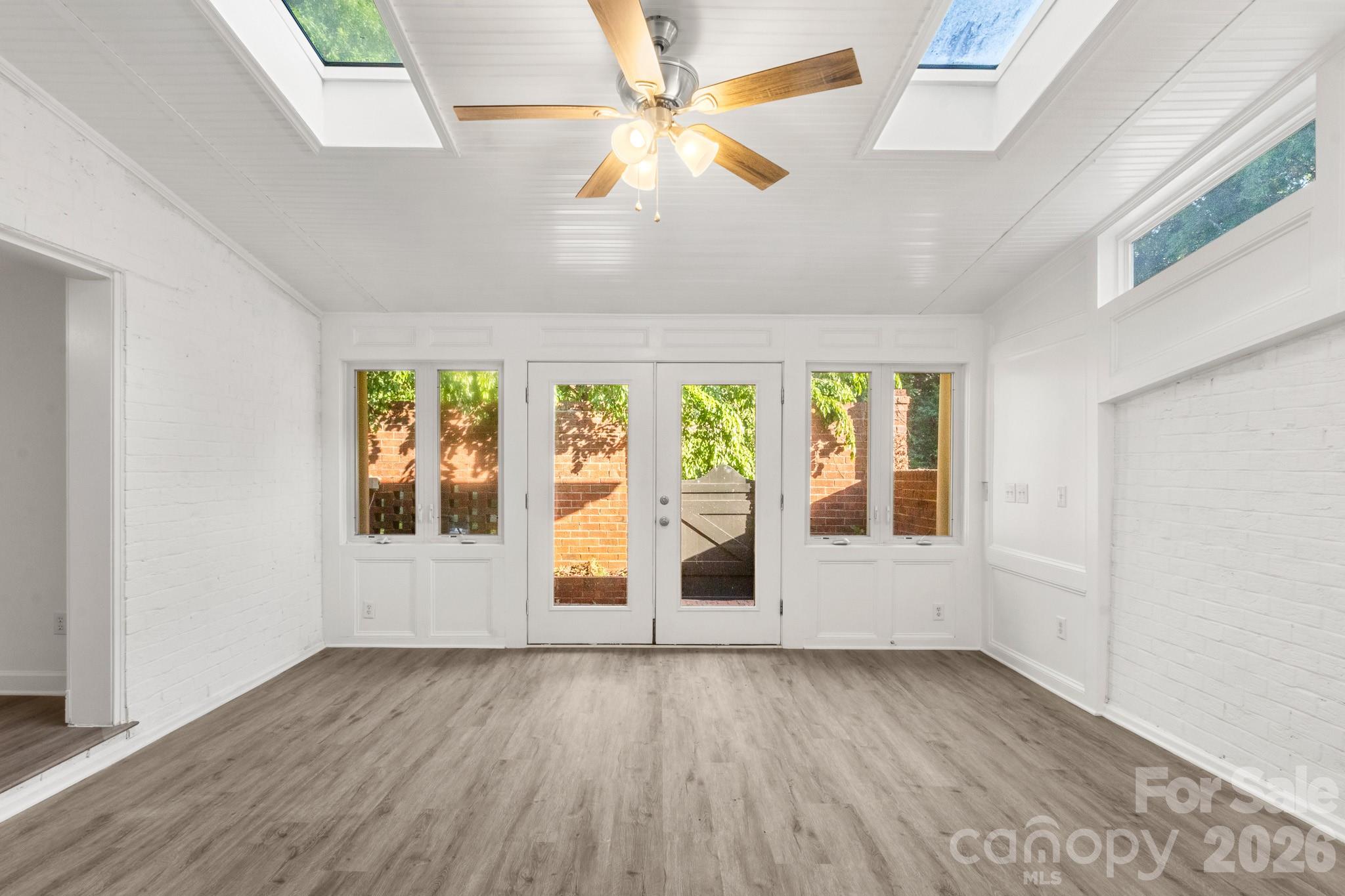 6748 Constitution Lane Property Photo 21