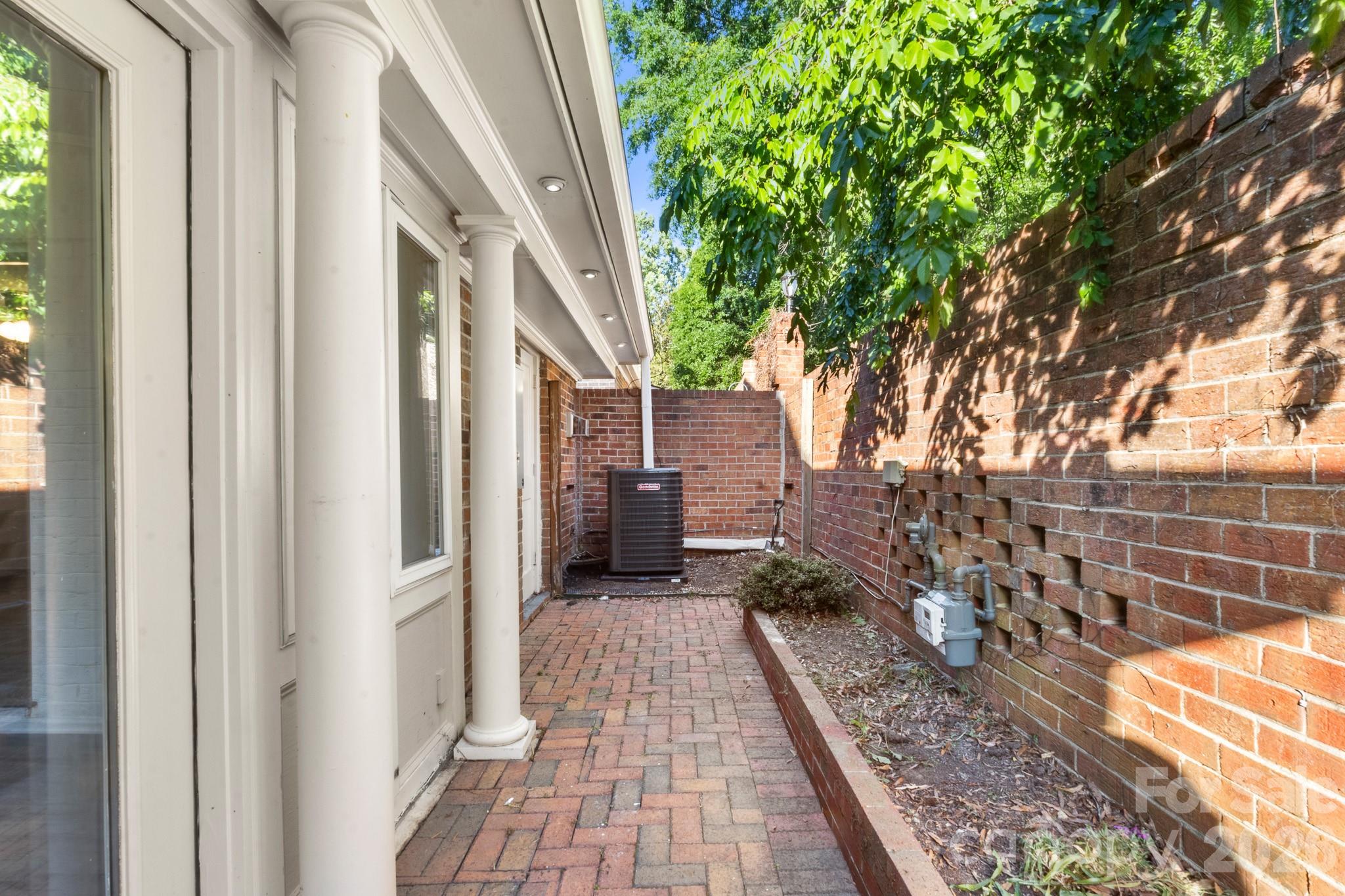 6748 Constitution Lane Property Photo 45