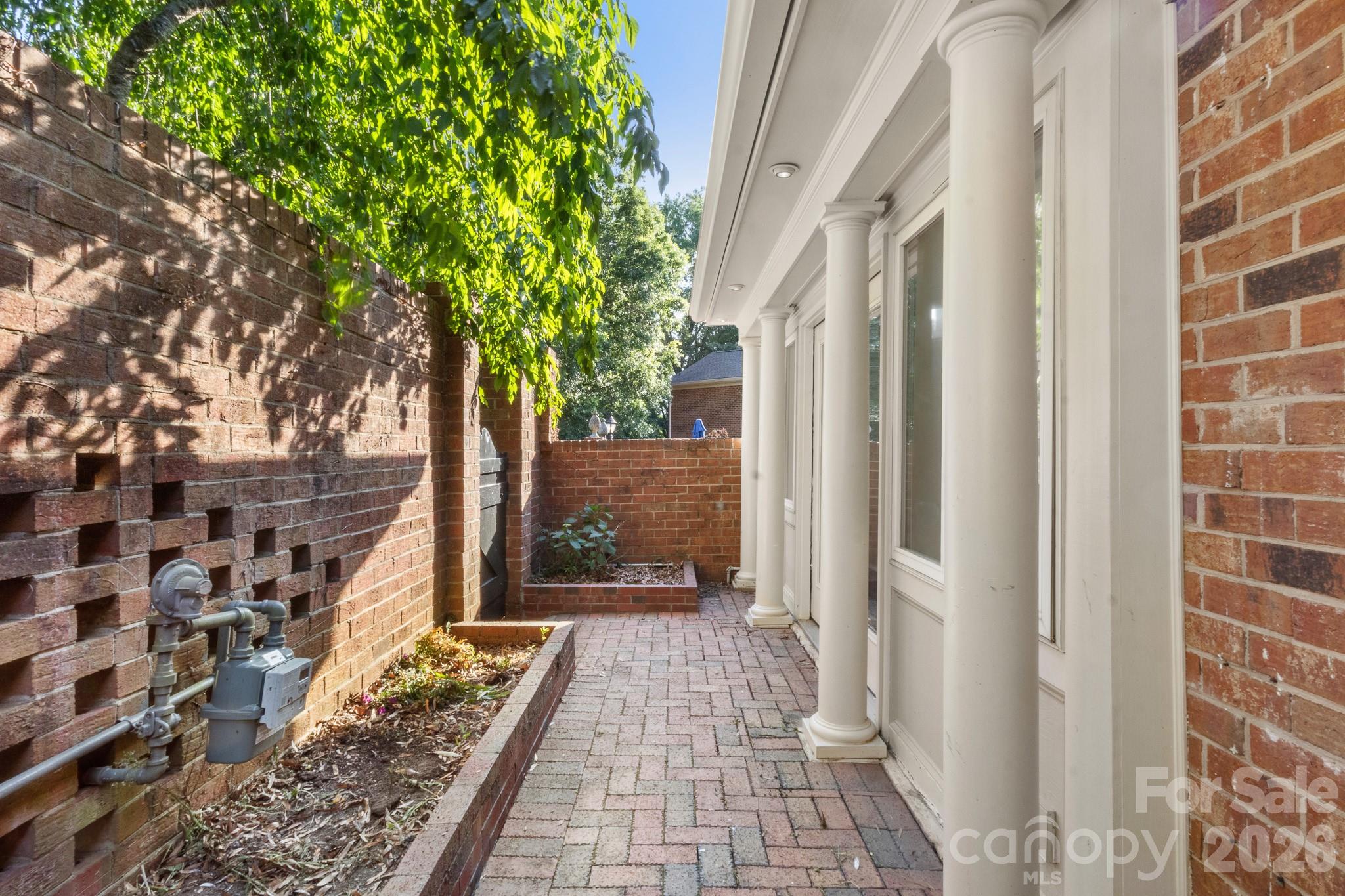 6748 Constitution Lane Property Photo 47