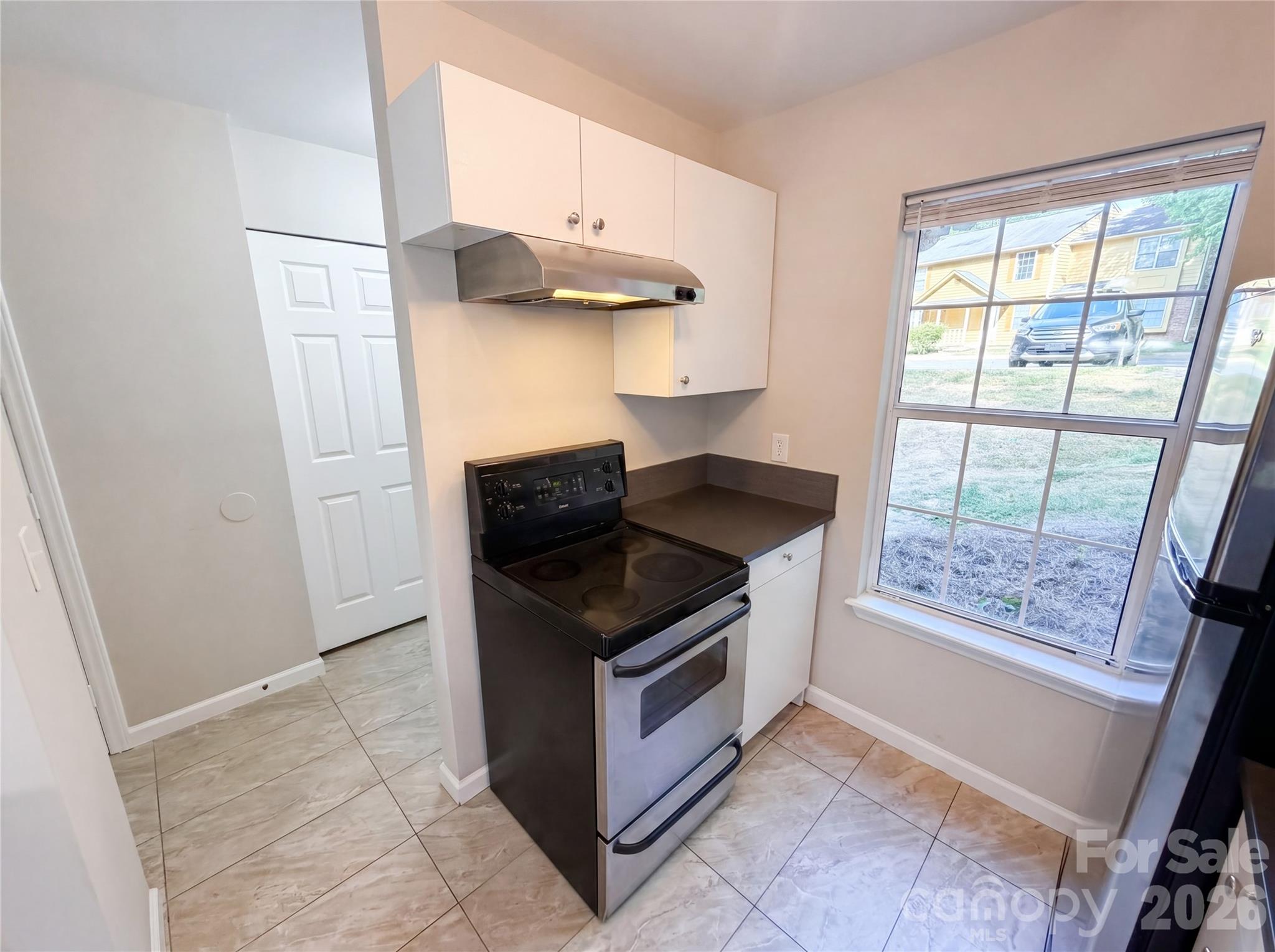4037 Briarhill Drive Property Photo 7