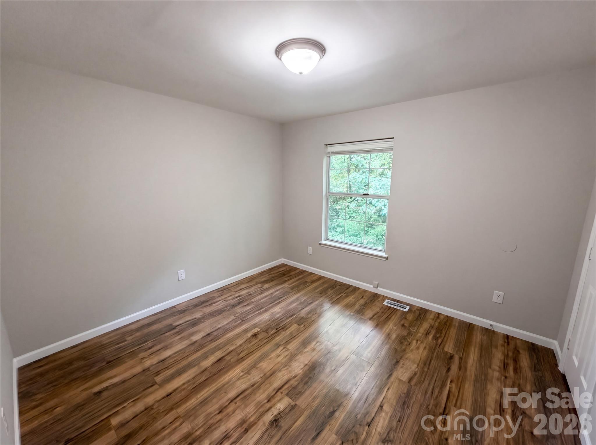 4037 Briarhill Drive Property Photo 9