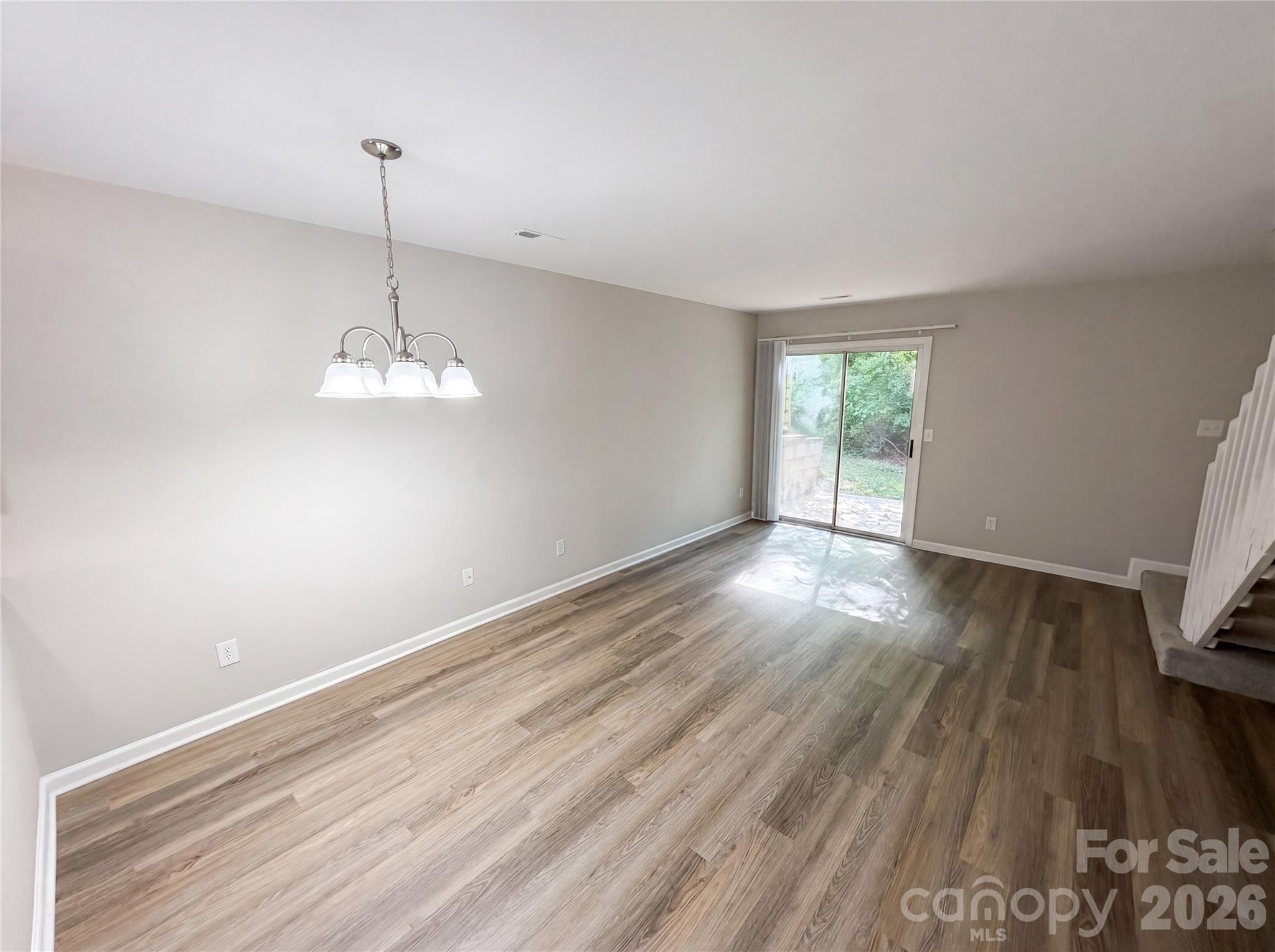 4037 Briarhill Drive Property Photo 10