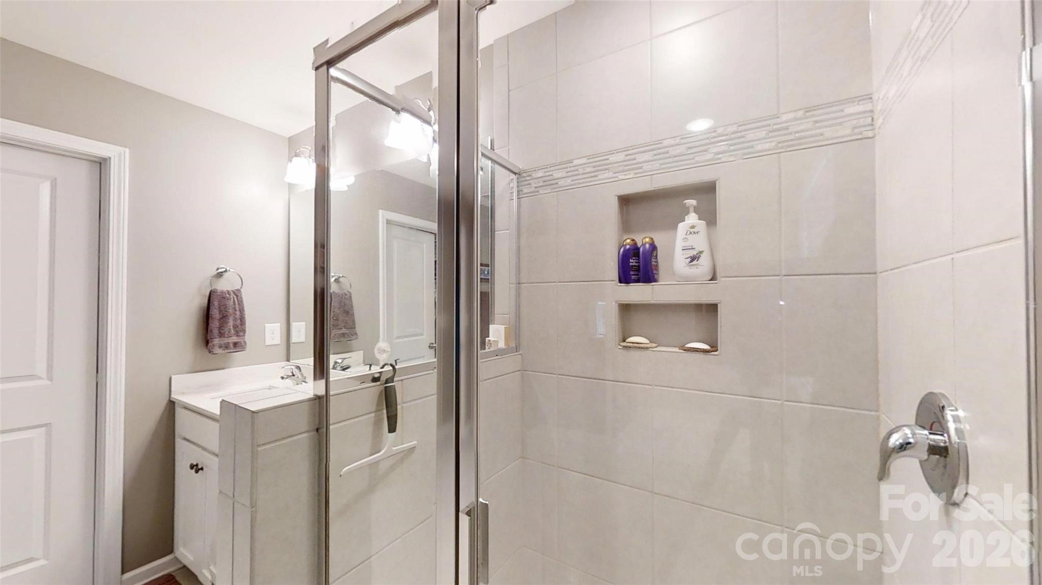 5339 Pembrey Drive Property Photo 16
