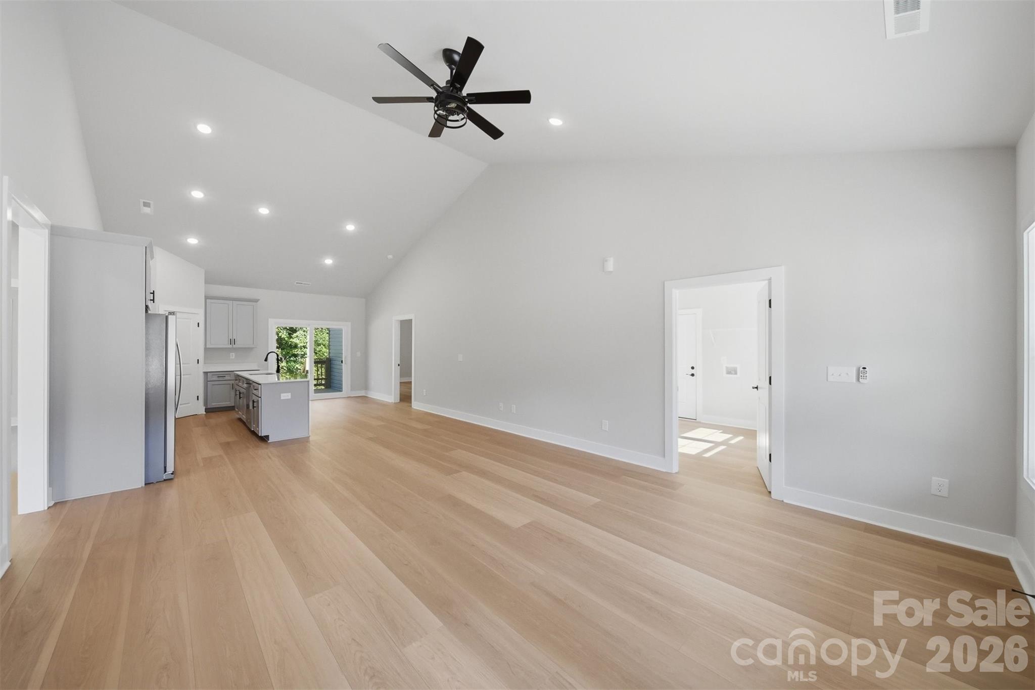 2430 Kimberly Avenue Property Photo 7