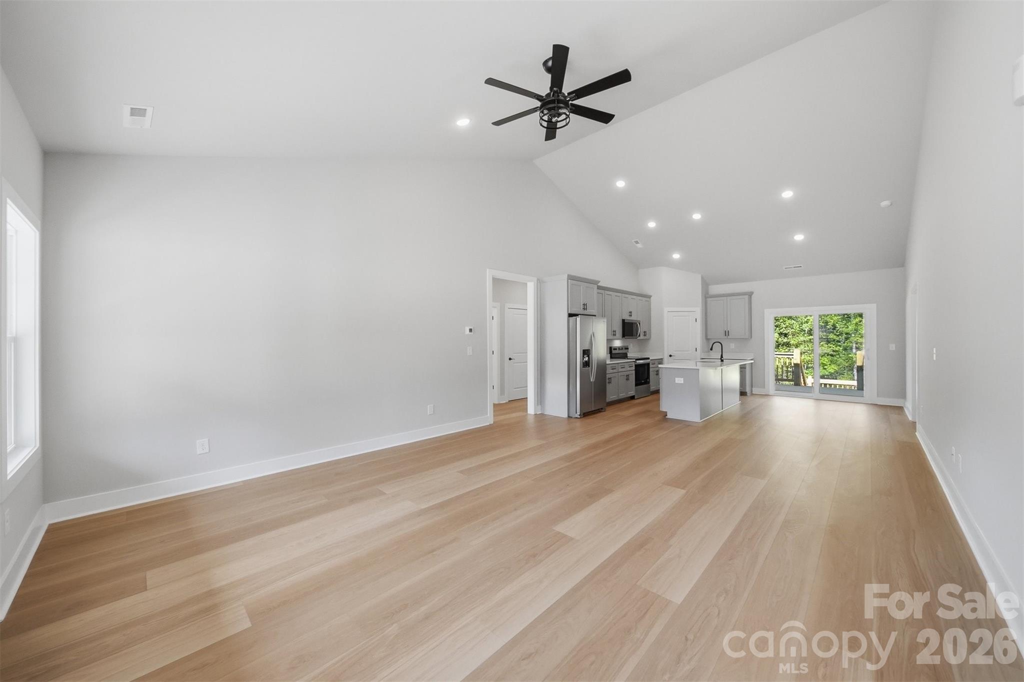 2430 Kimberly Avenue Property Photo 8