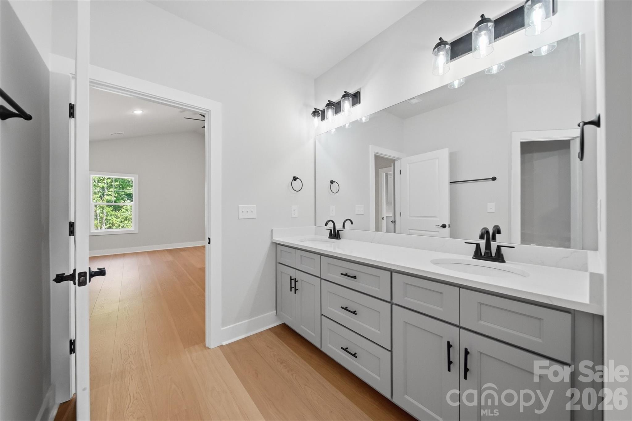 2430 Kimberly Avenue Property Photo 19