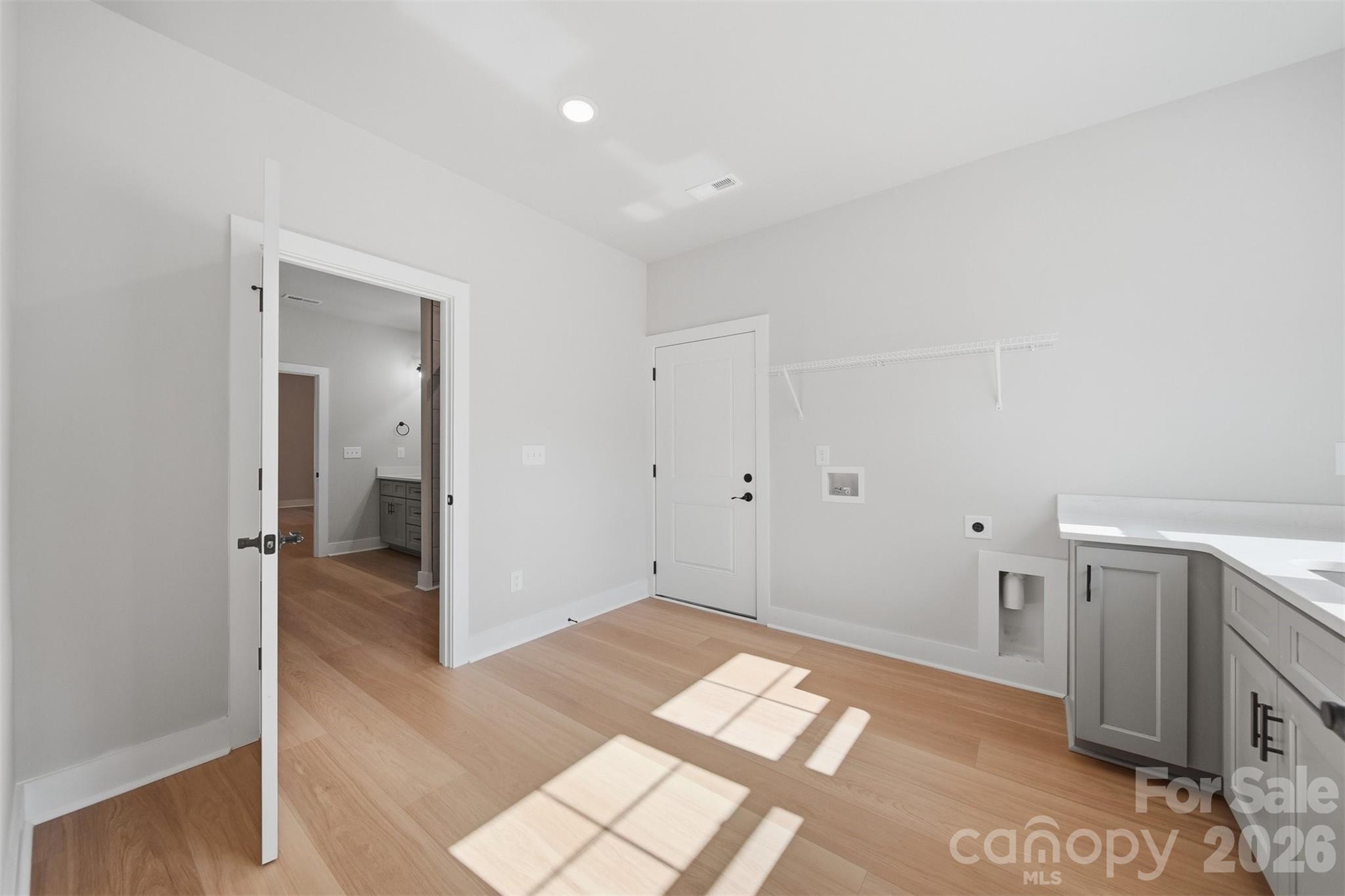 2430 Kimberly Avenue Property Photo 27