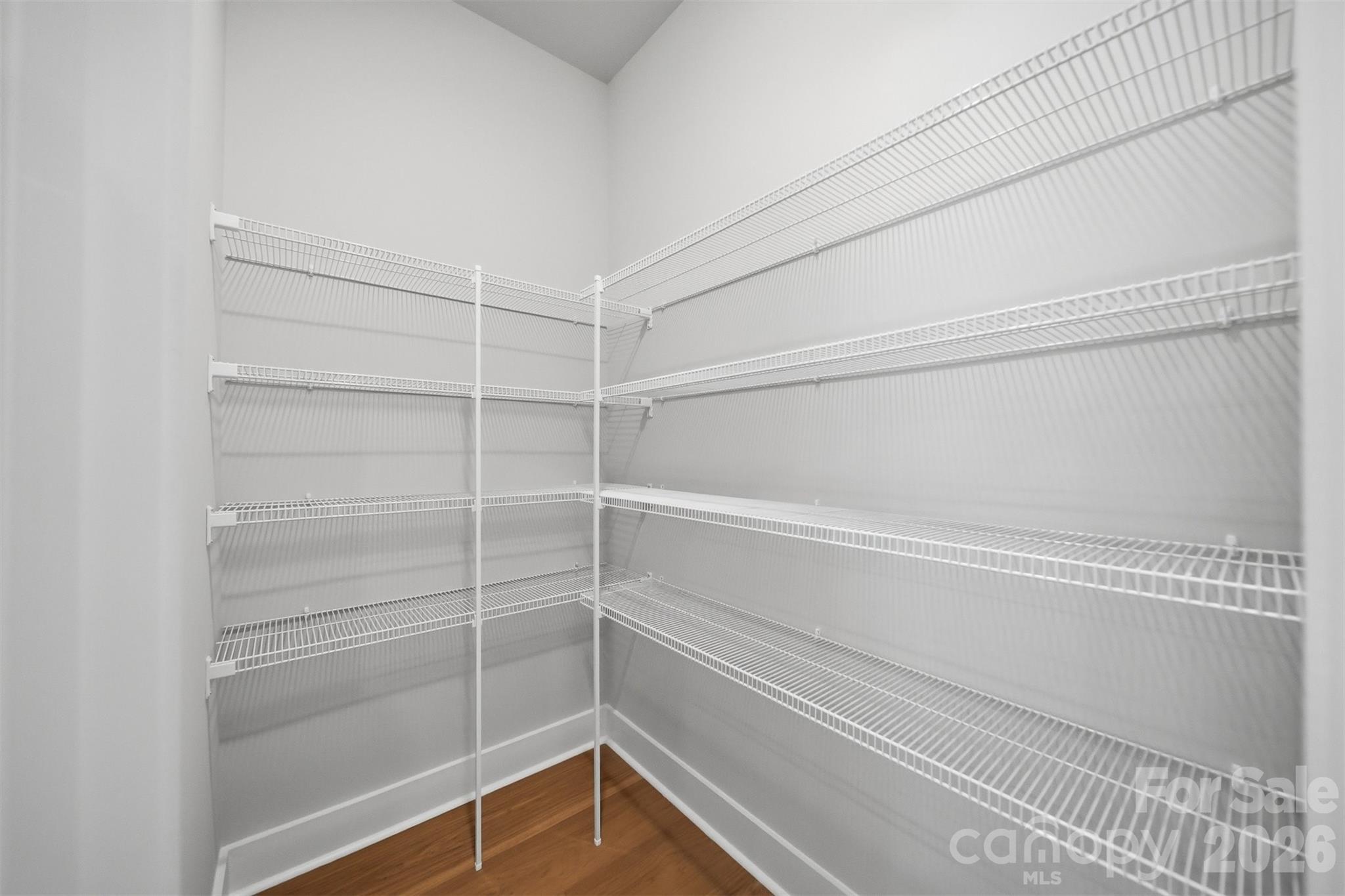 2430 Kimberly Avenue Property Photo 28