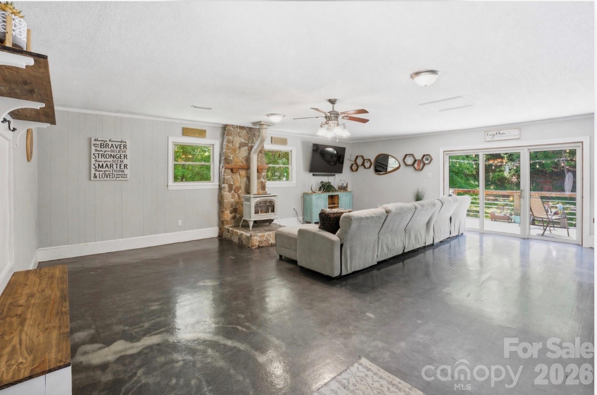 125 Mimosa Road Property Photo 11