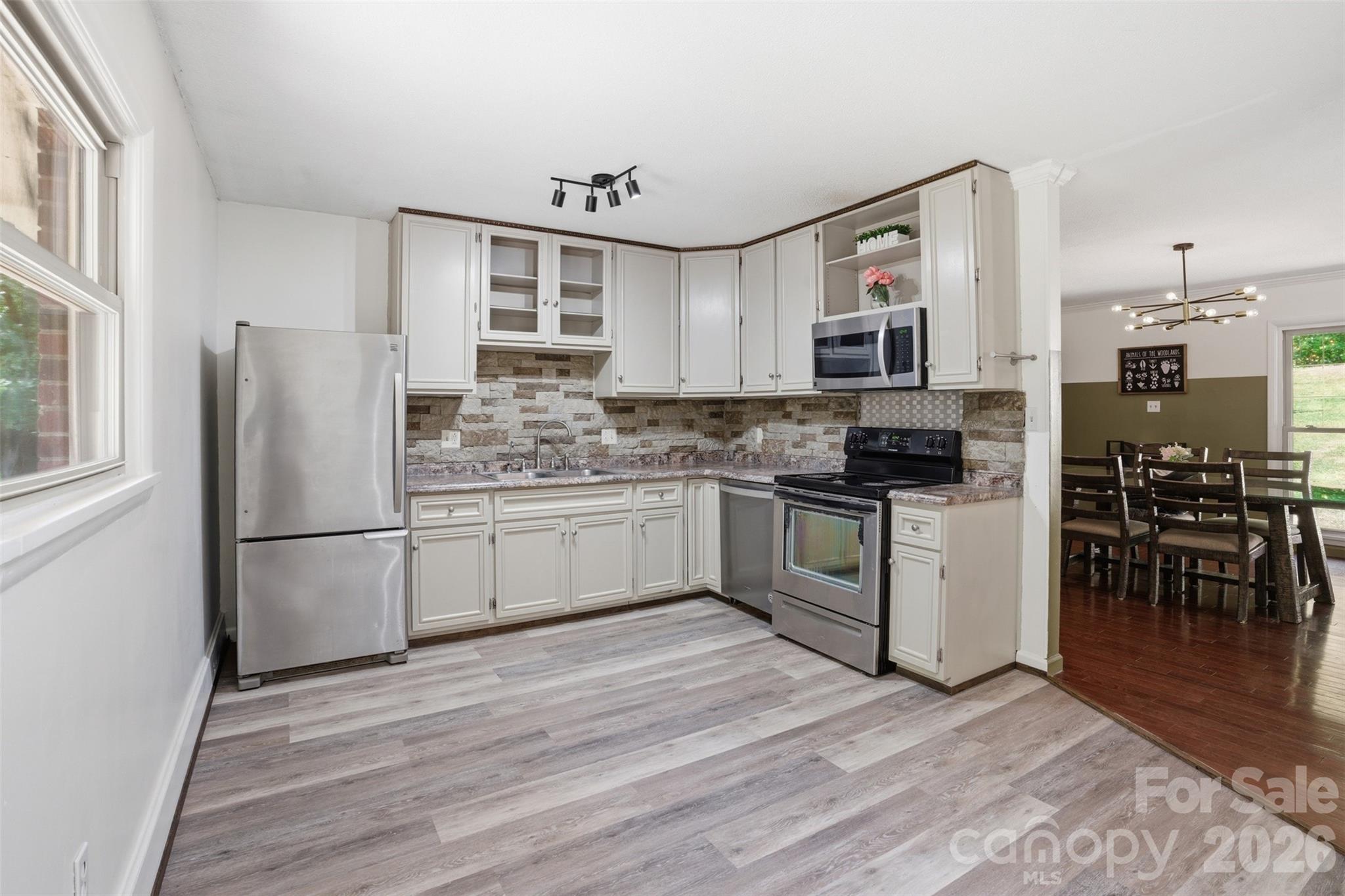 125 Mimosa Road Property Photo 14