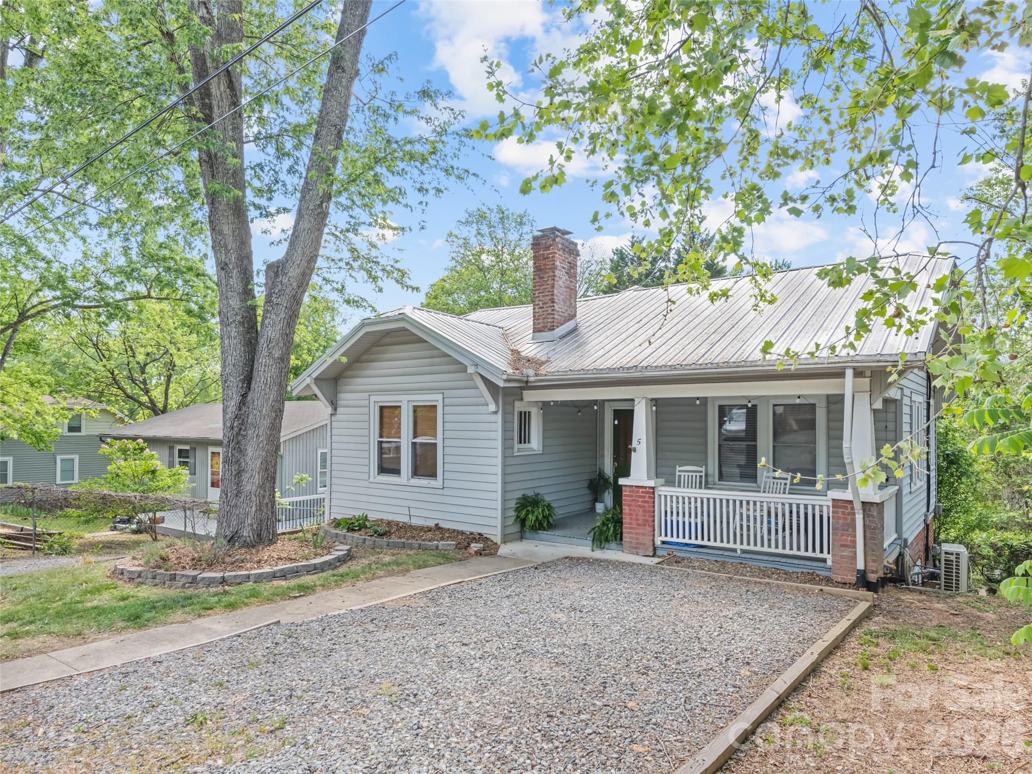 5 Main Street Property Photo 2