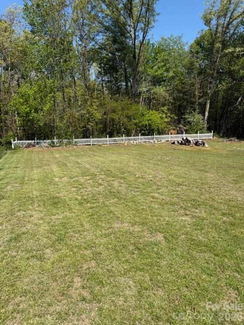 1126 Cannon Drive Property Photo 5