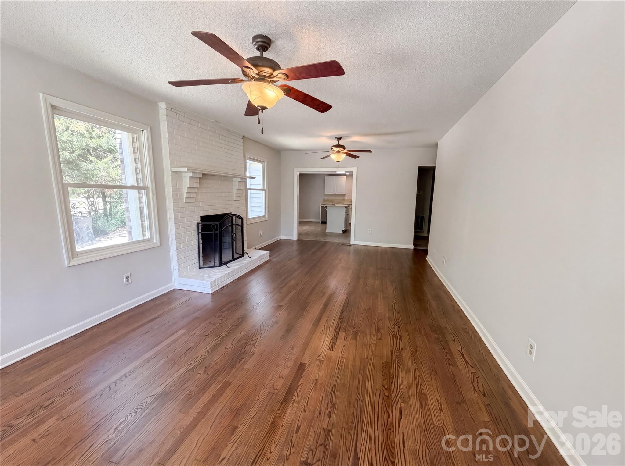 411 Ewing Drive Property Photo 4