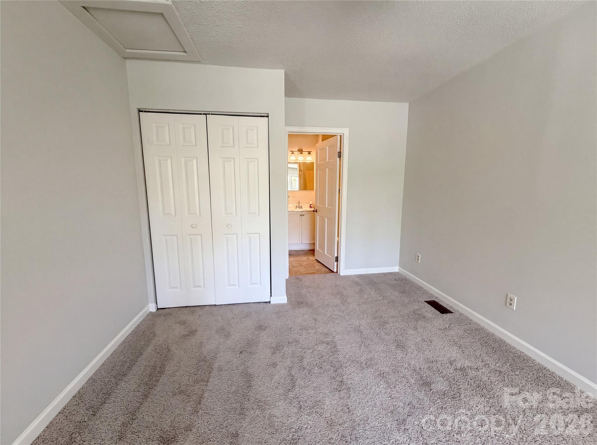 411 Ewing Drive Property Photo 7