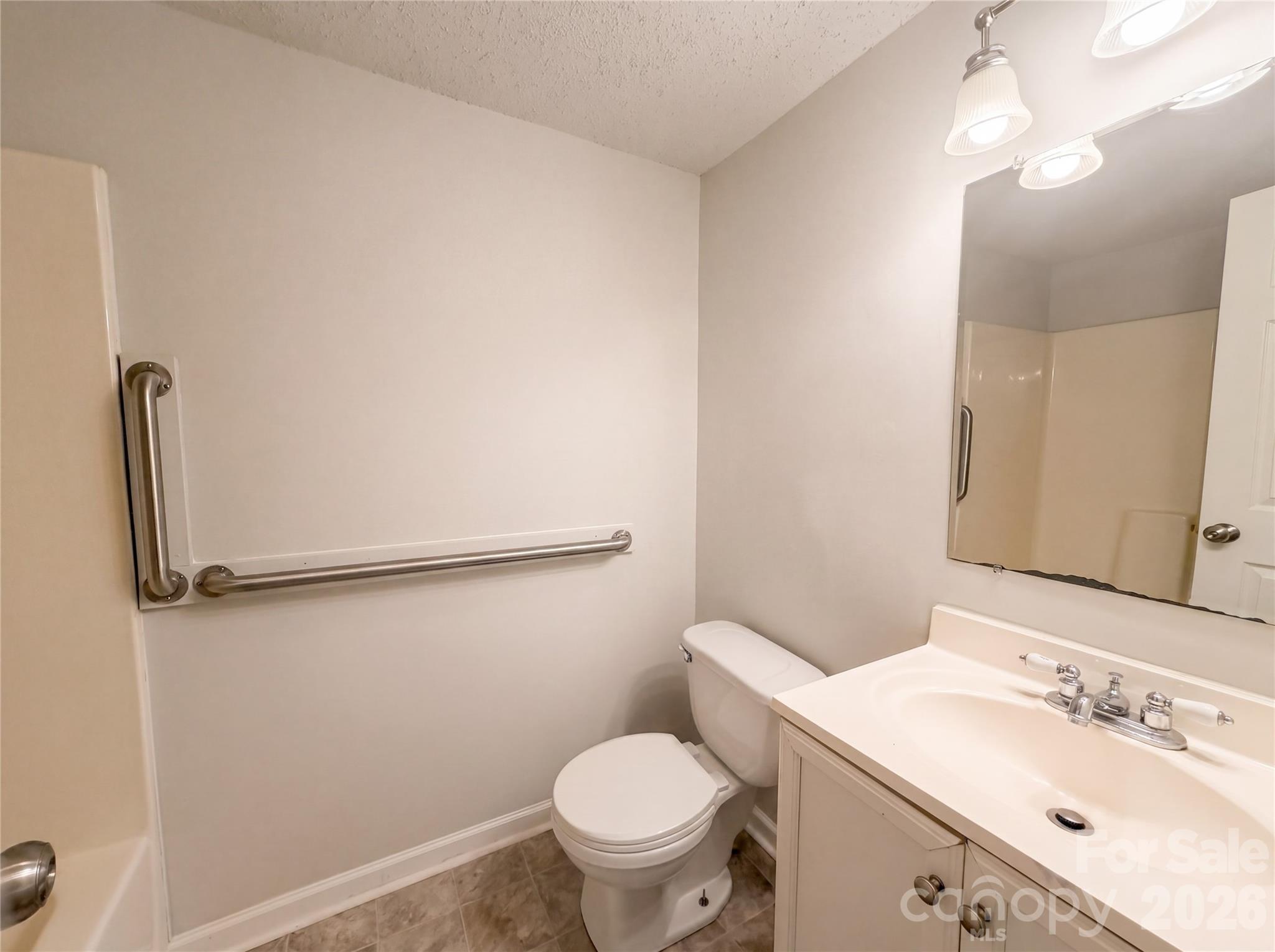 411 Ewing Drive Property Photo 13