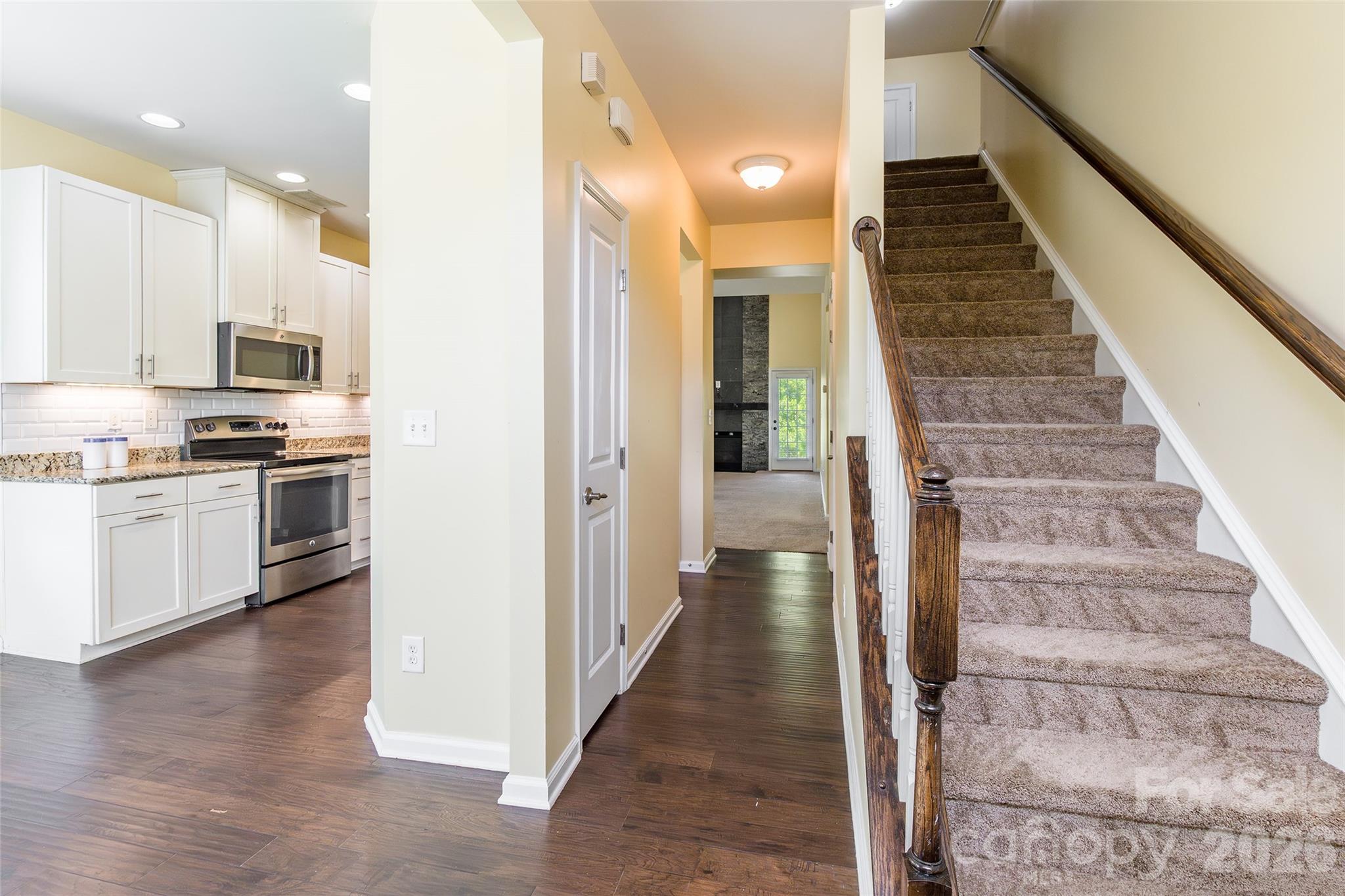 9622 Springholm Drive Property Photo 2