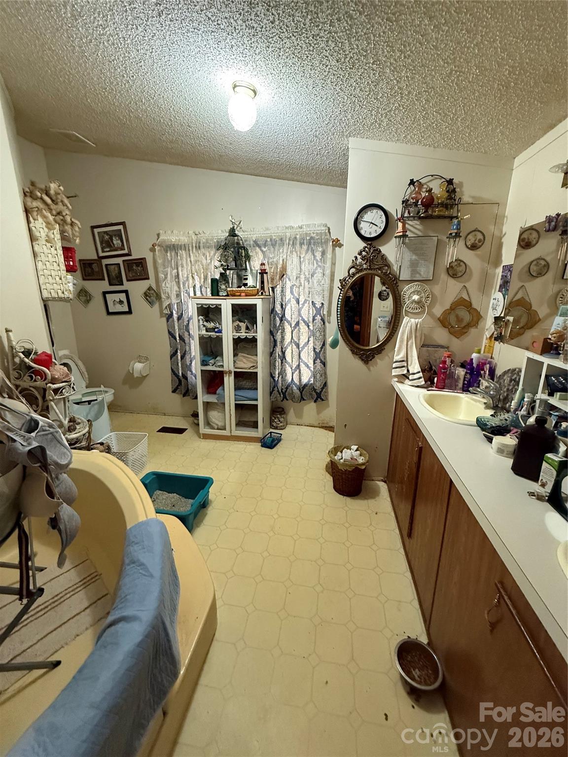 1155 Cedar Pond Lane Property Photo 17