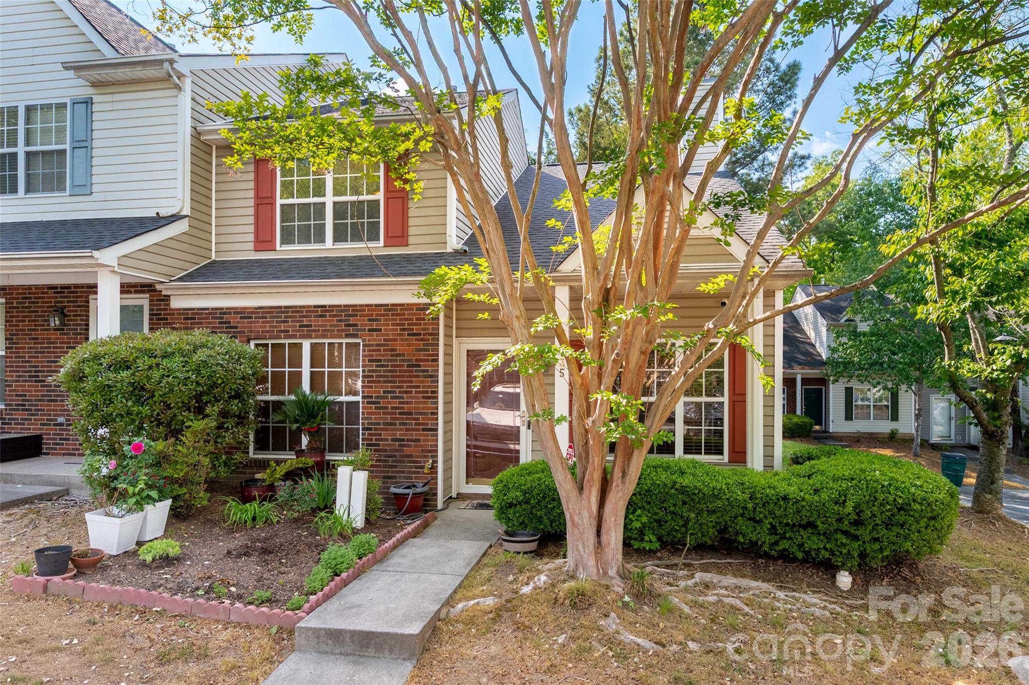 735 Mountainwater Drive Property Photo 1