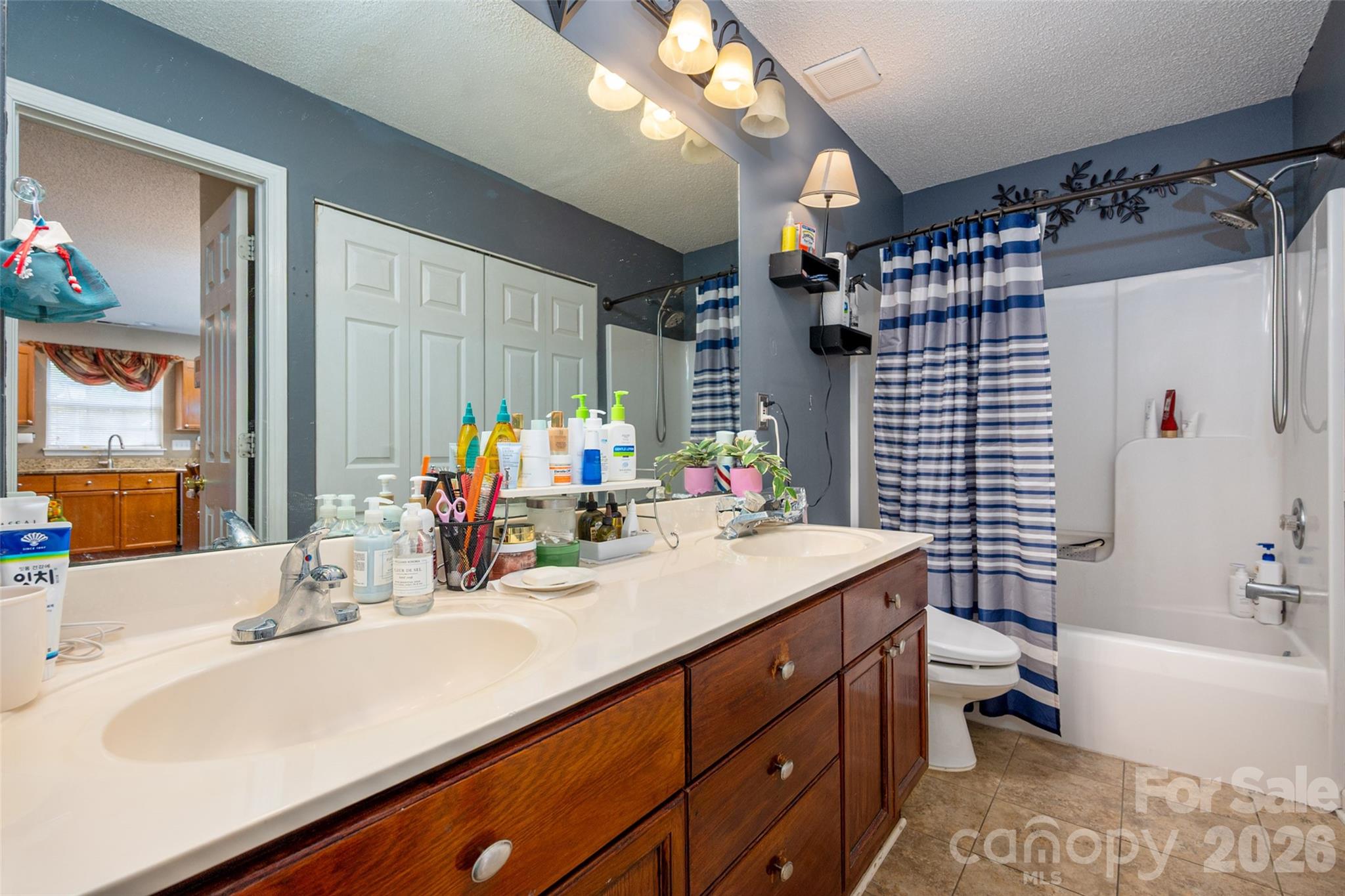 735 Mountainwater Drive Property Photo 15