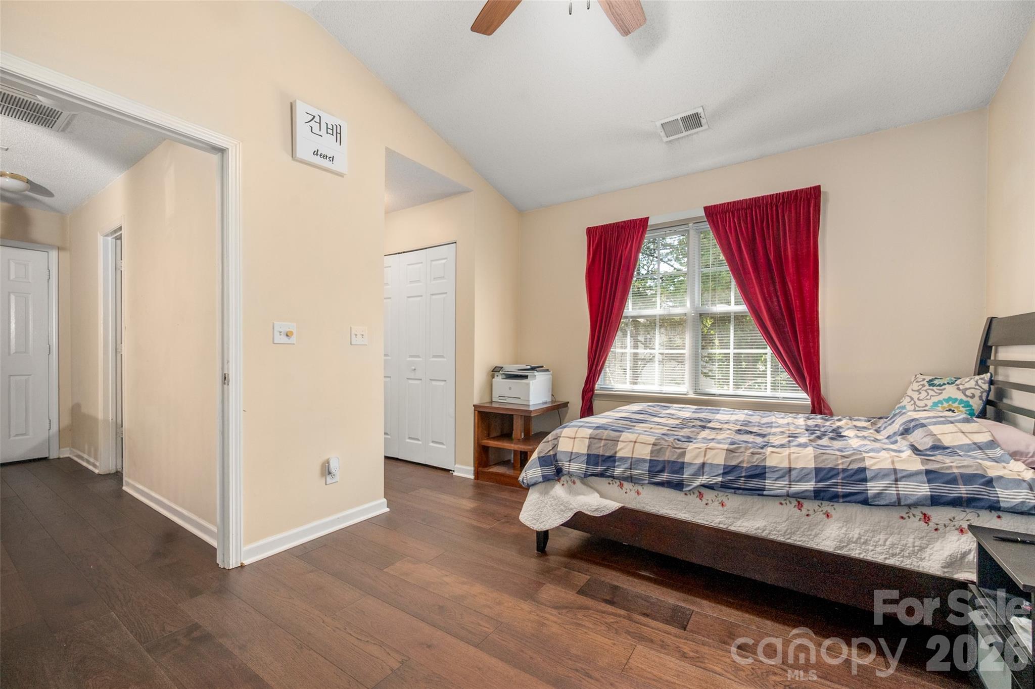 735 Mountainwater Drive Property Photo 18