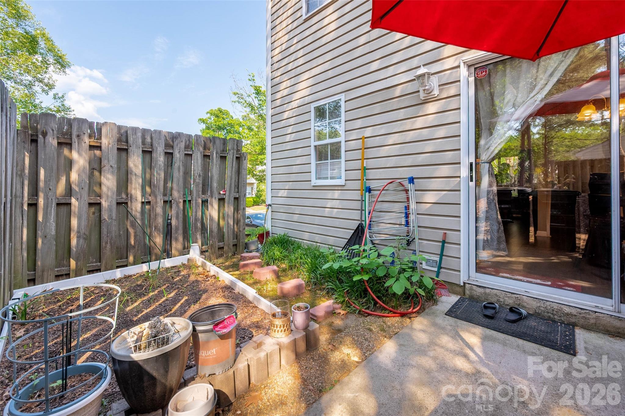 735 Mountainwater Drive Property Photo 23