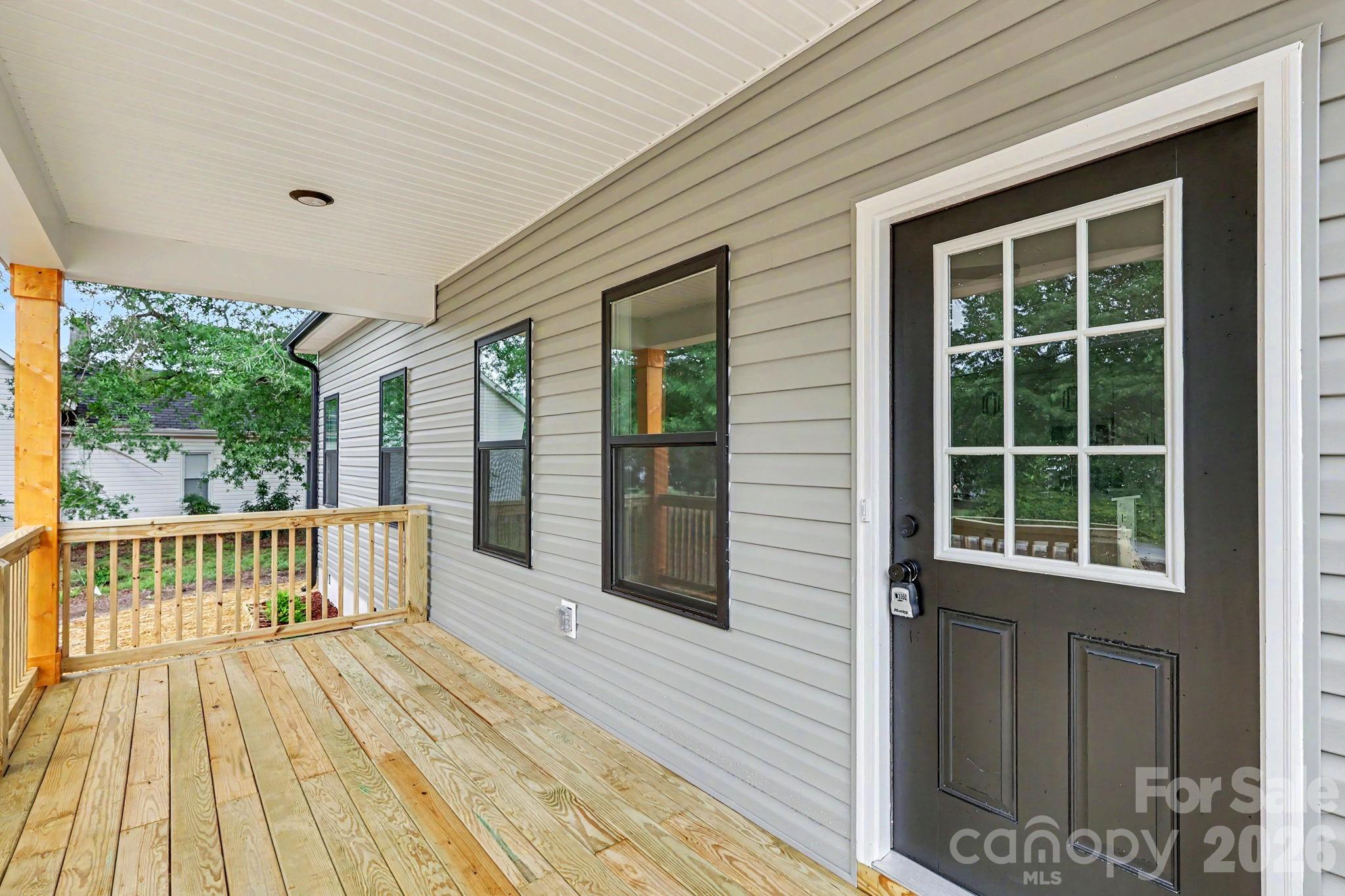 510 Thomas Street Property Photo 4