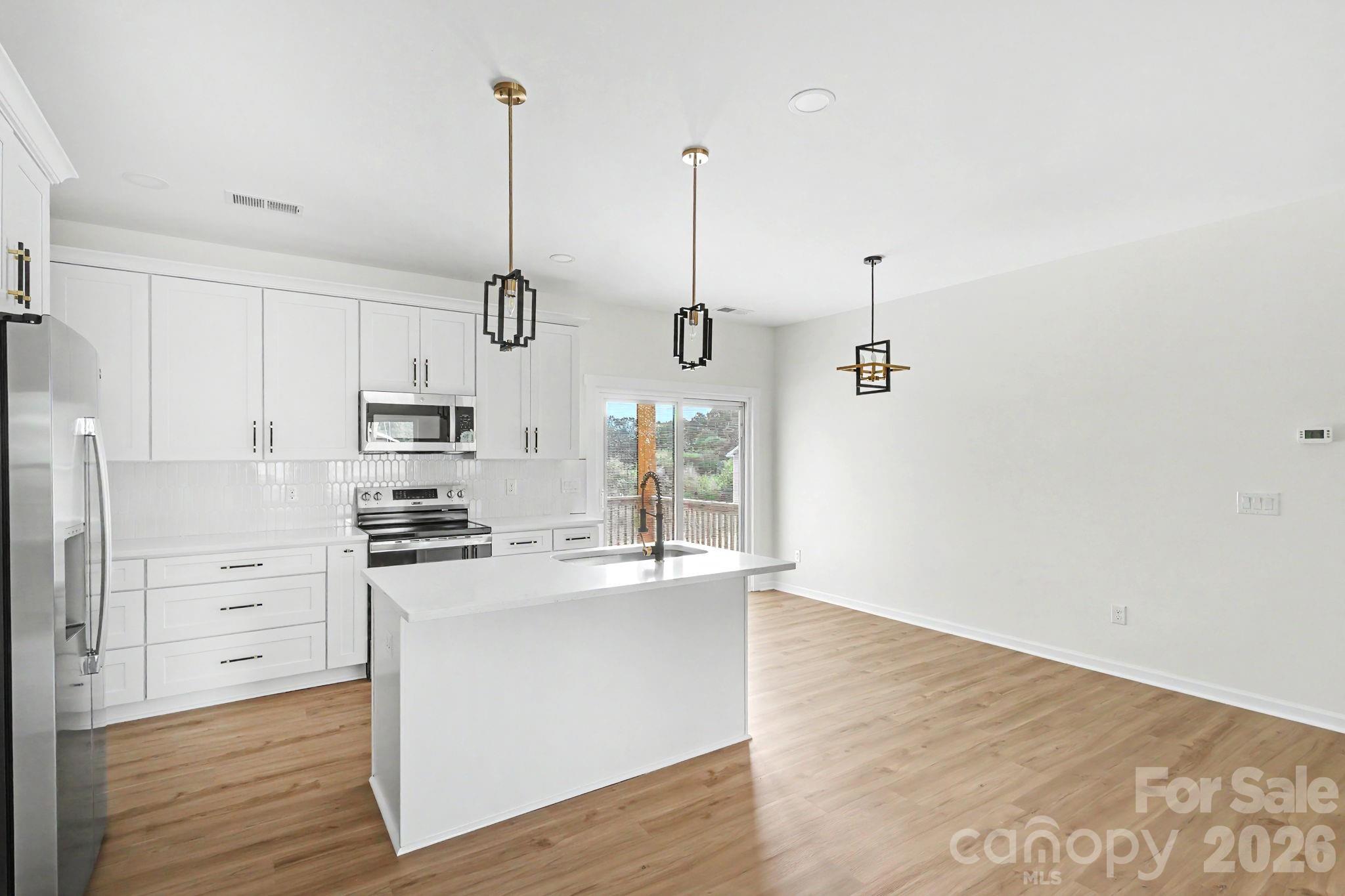 510 Thomas Street Property Photo 11