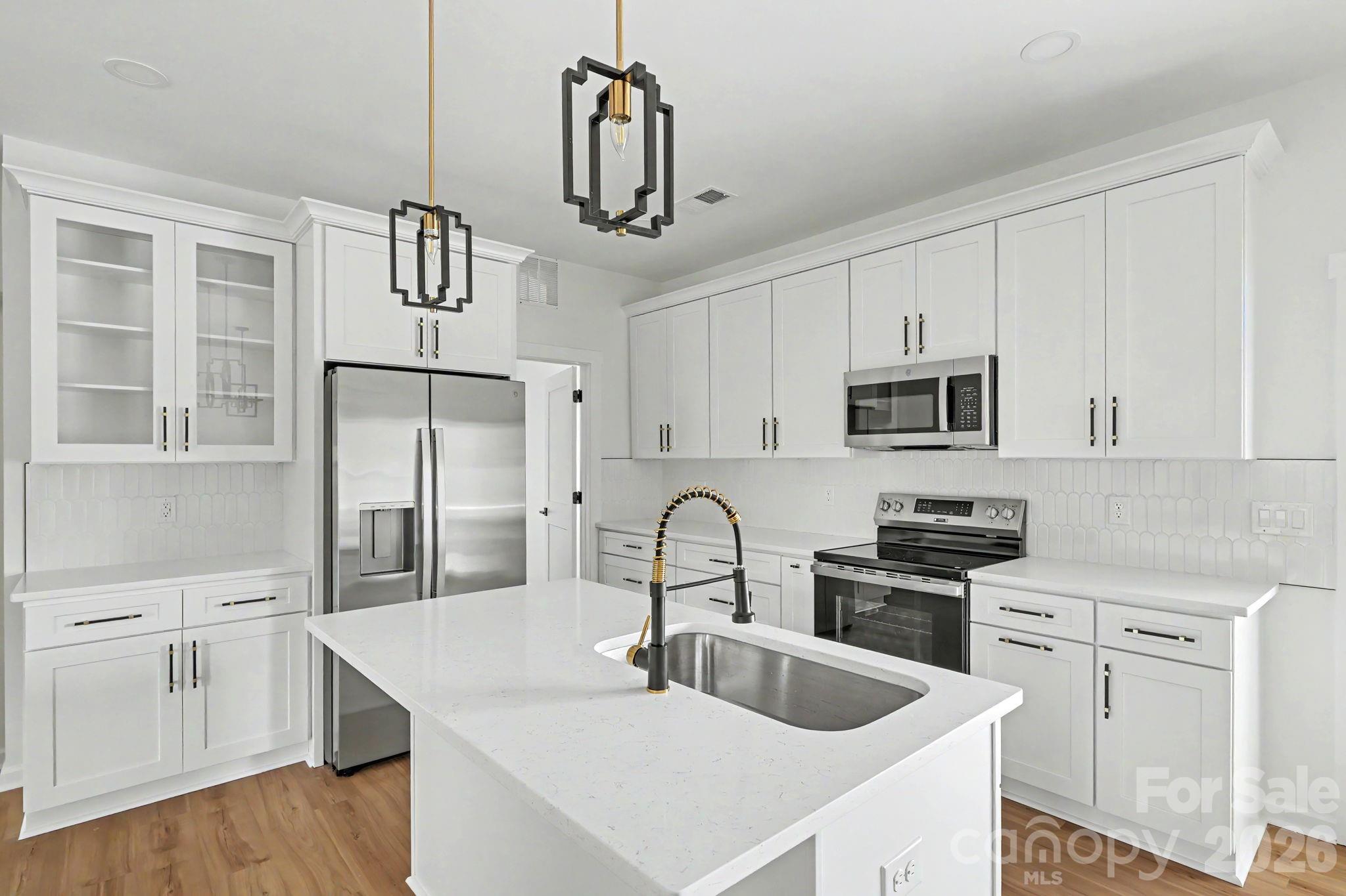 510 Thomas Street Property Photo 15