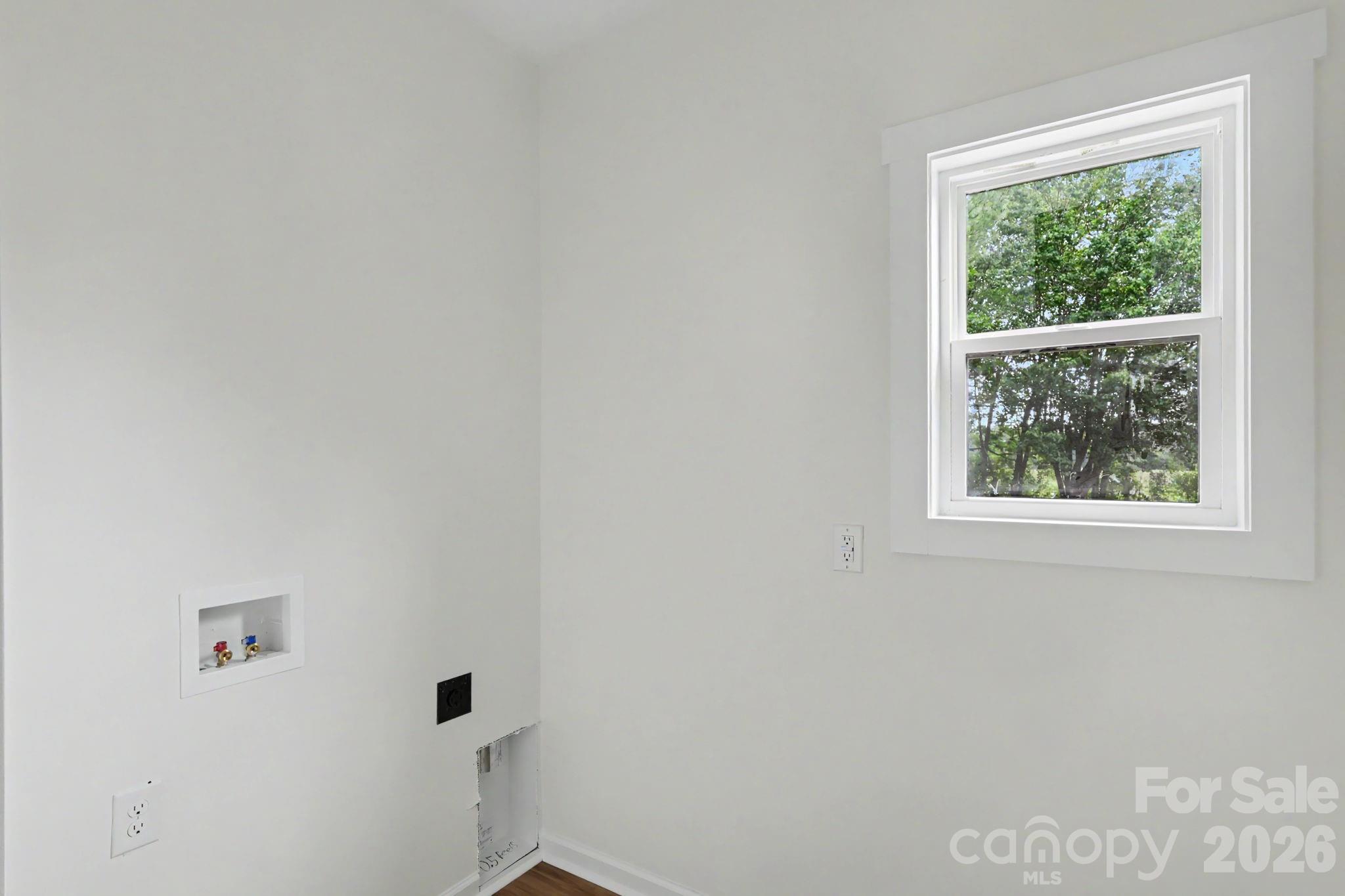 510 Thomas Street Property Photo 18