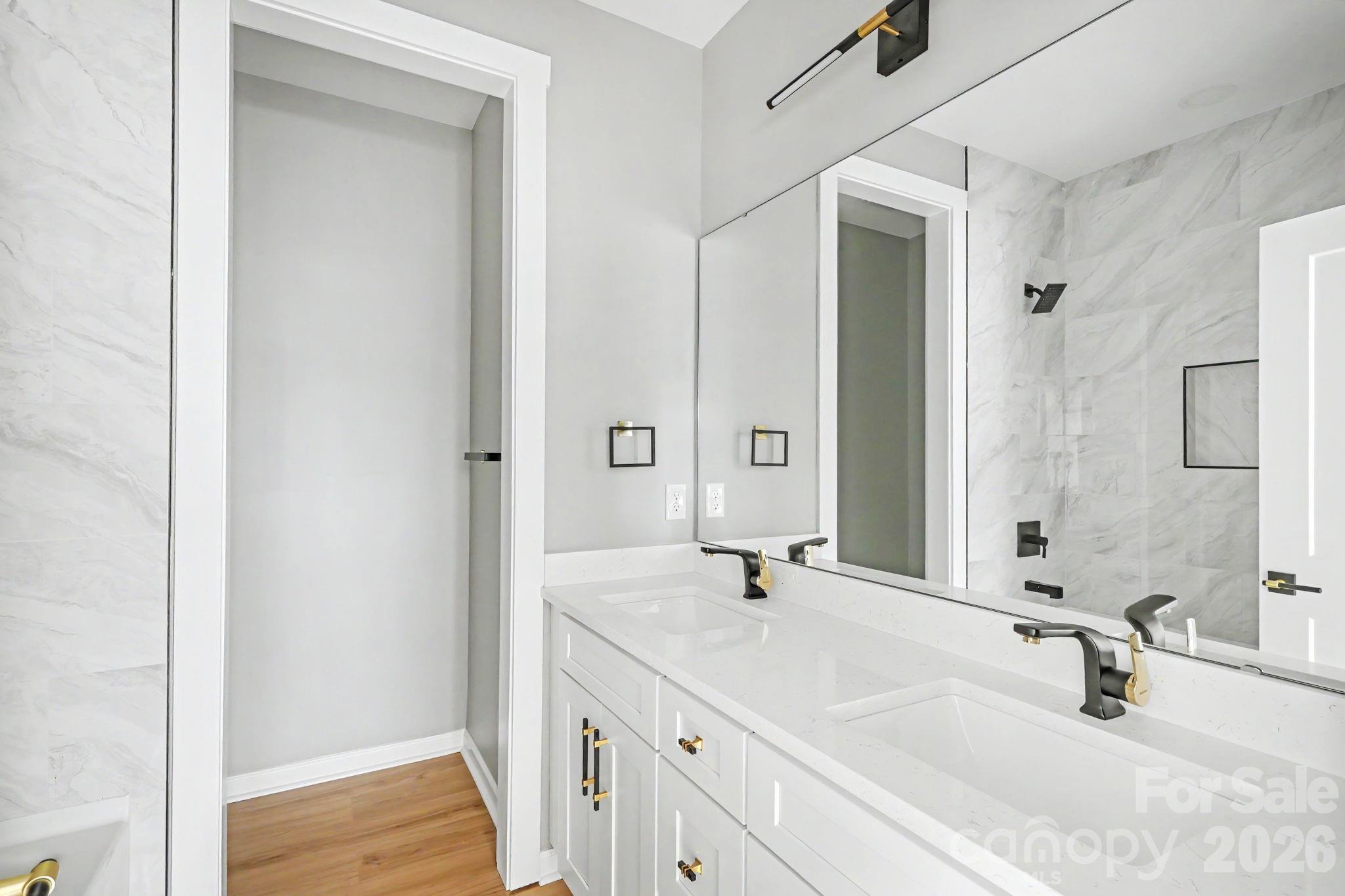 510 Thomas Street Property Photo 31