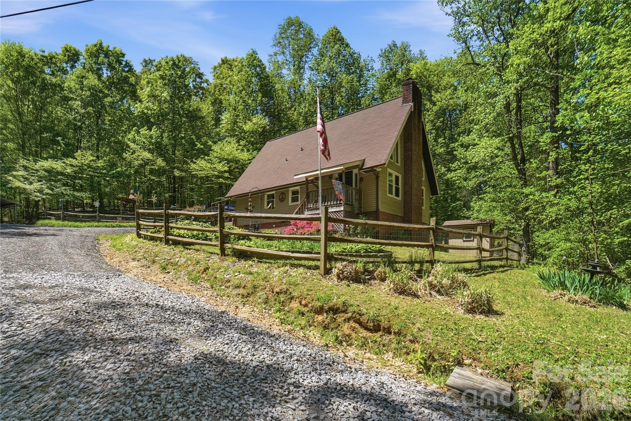 4460 Mullis Road Property Photo 1