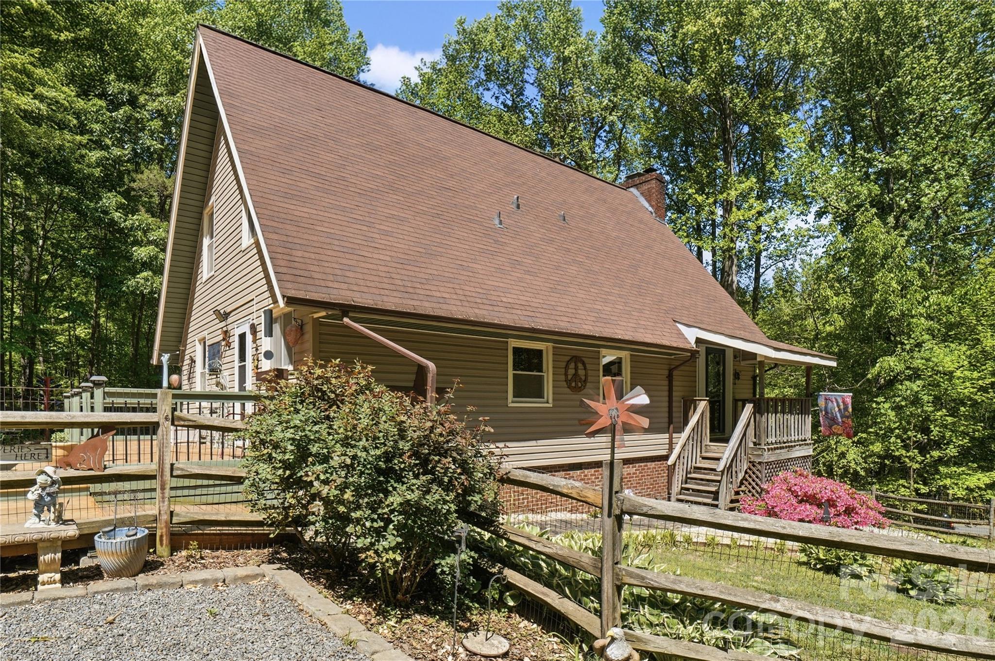 4460 Mullis Road Property Photo 2