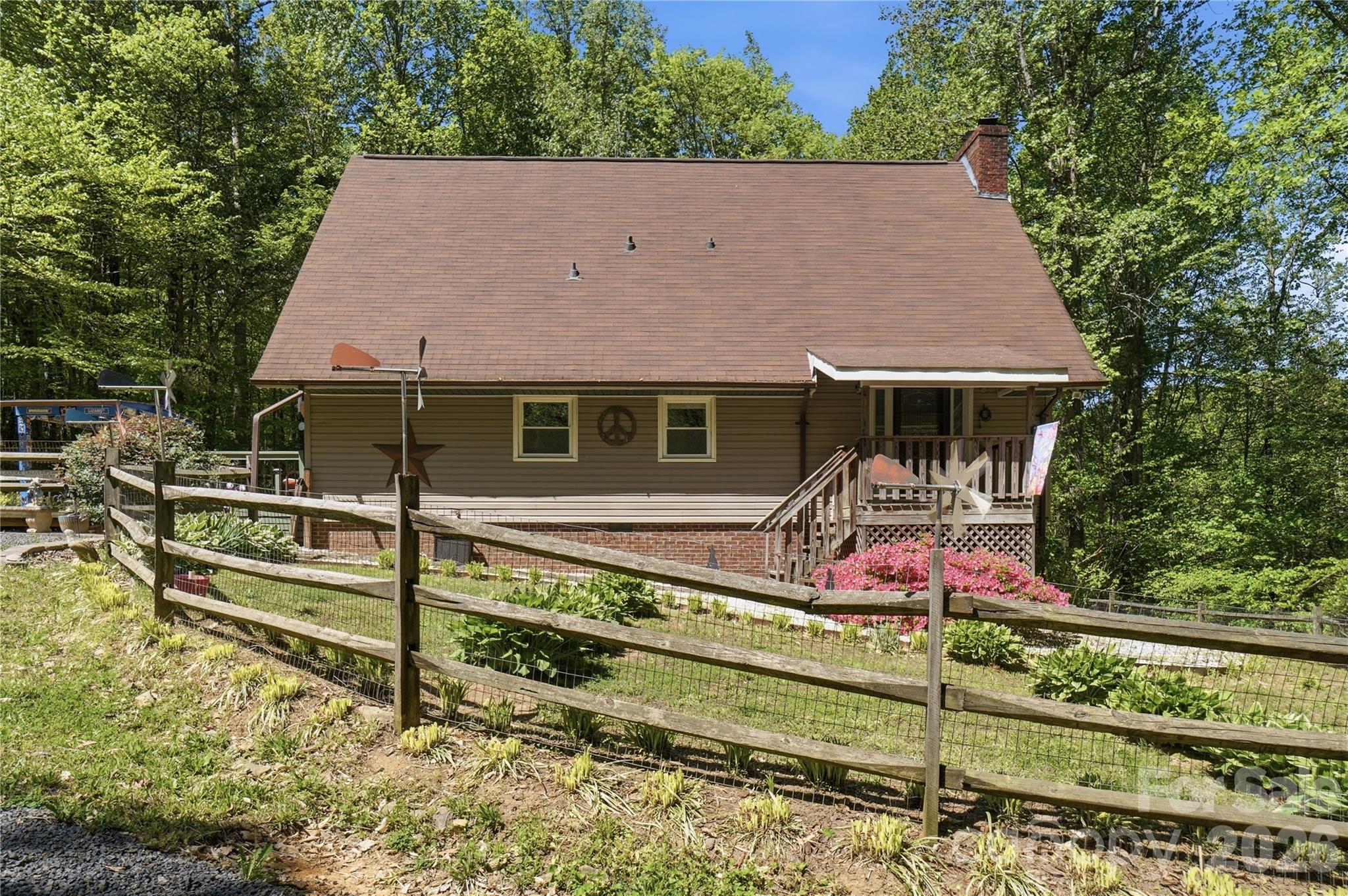 4460 Mullis Road Property Photo 3