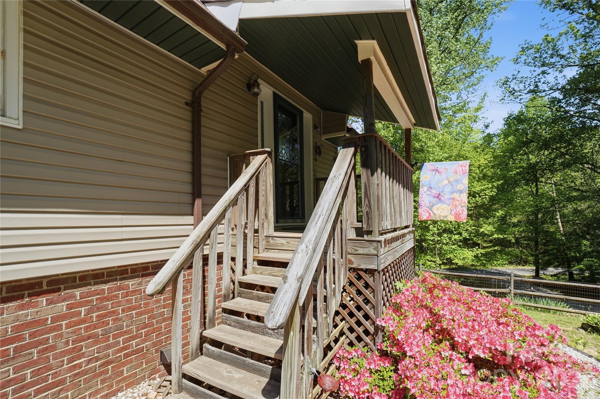4460 Mullis Road Property Photo 4