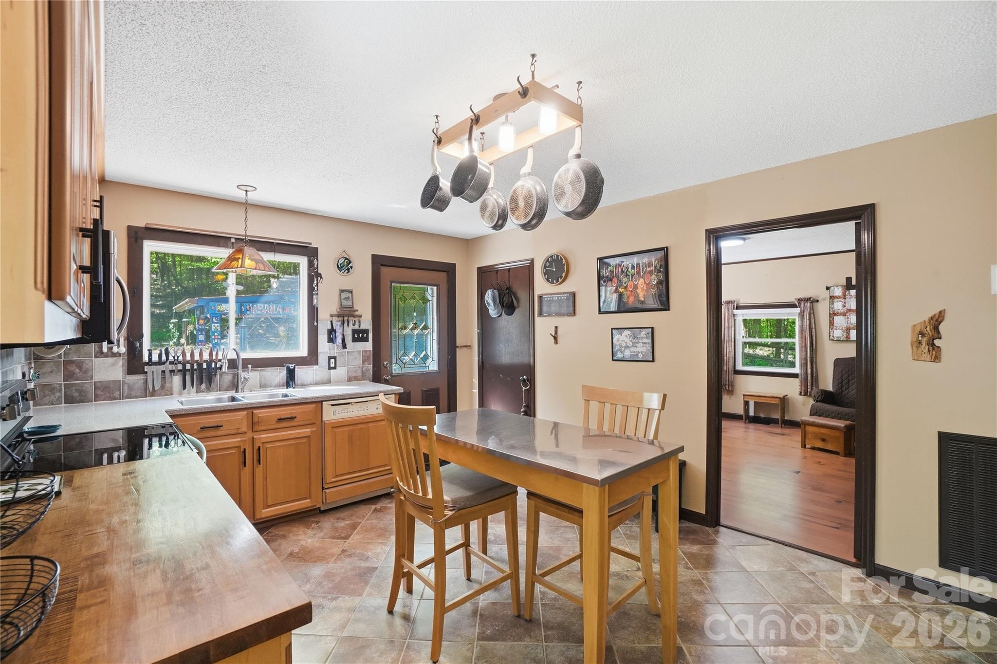4460 Mullis Road Property Photo 13