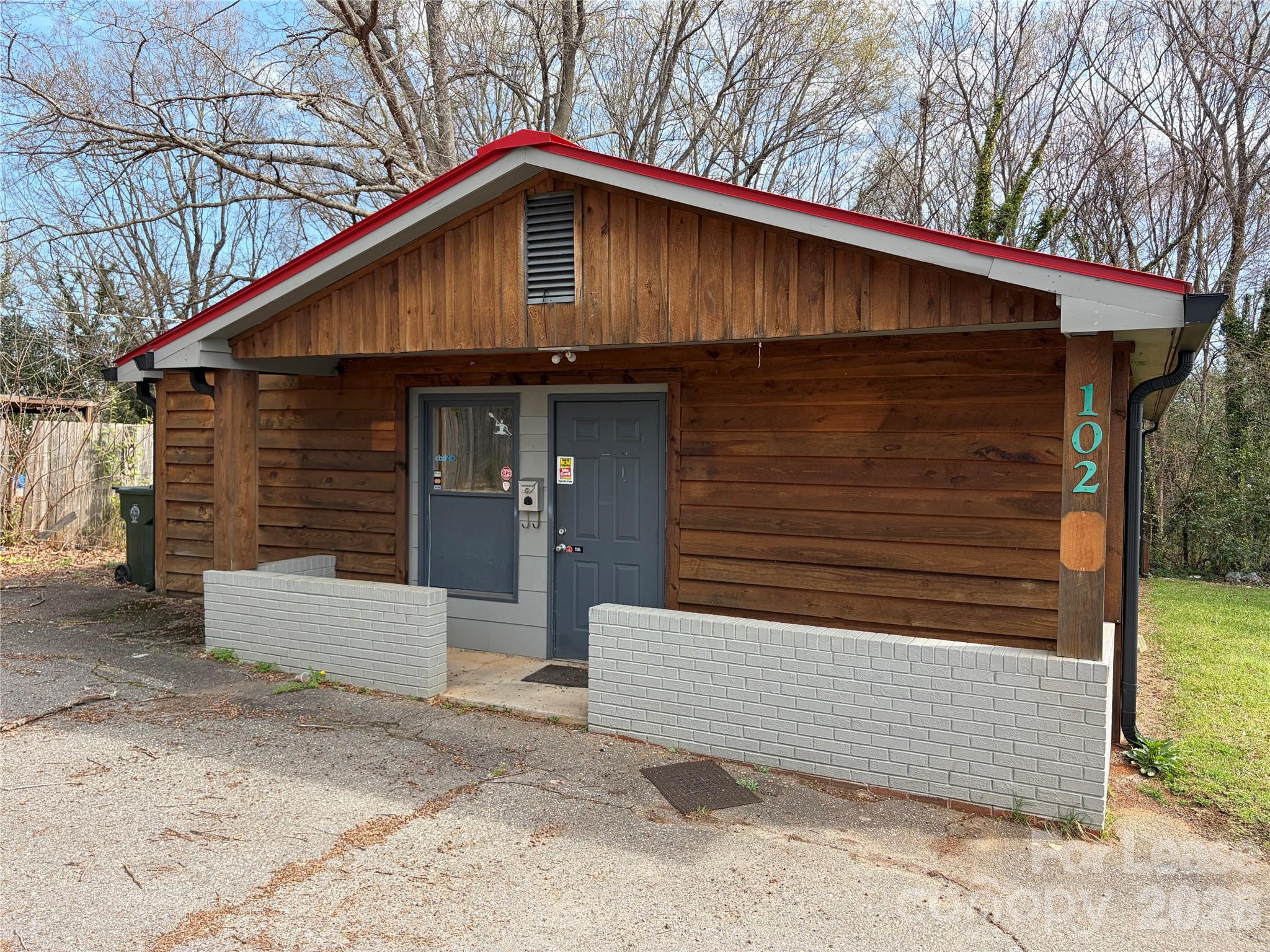 102 N Carpenter Street Blk:5 Lot:21 Property Photo 3