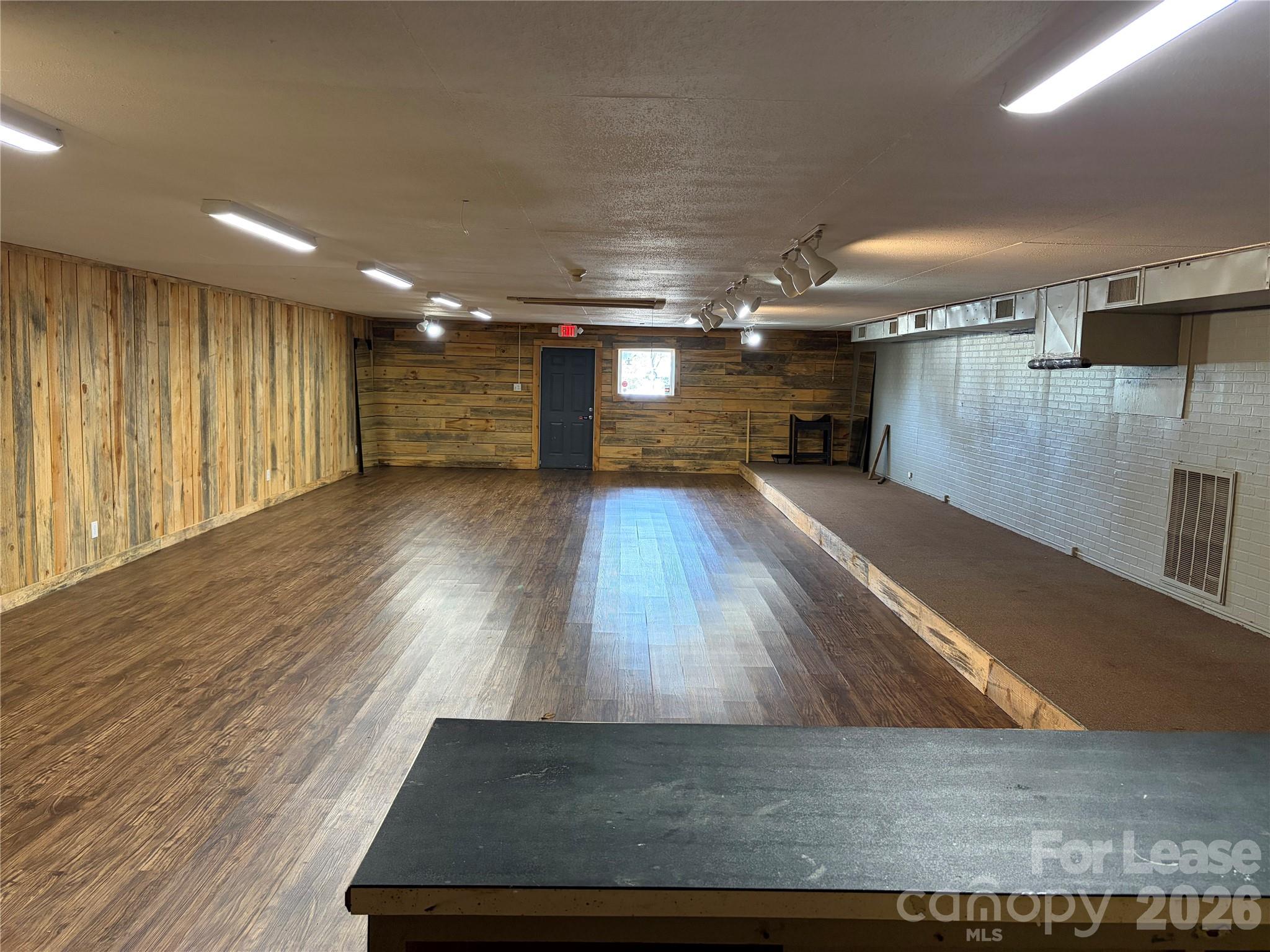 102 N Carpenter Street Blk:5 Lot:21 Property Photo 7