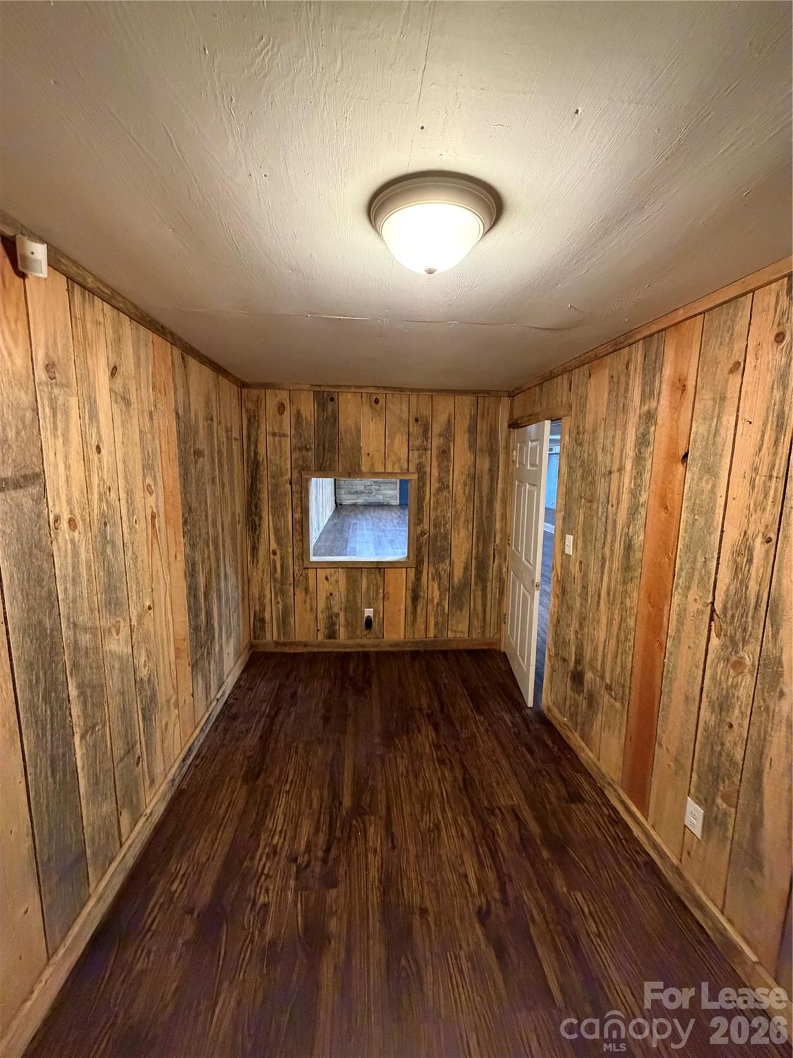 102 N Carpenter Street Blk:5 Lot:21 Property Photo 8