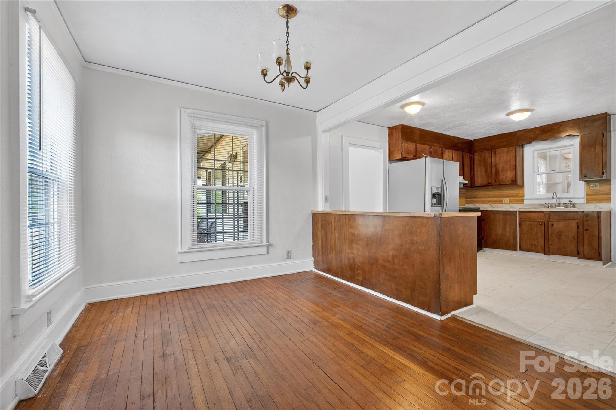 3833 1st Avenue Property Photo 16