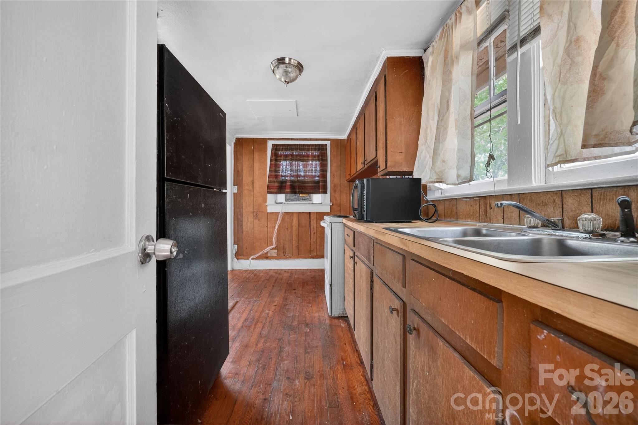 3833 1st Avenue Property Photo 20