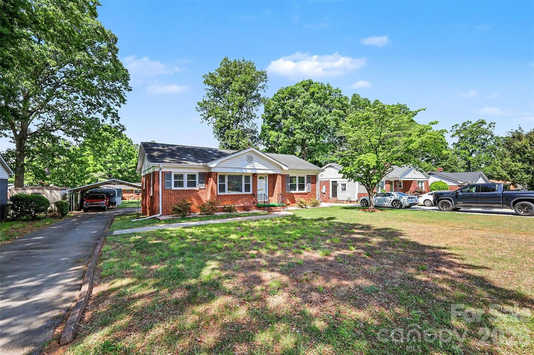 2240 Ashley Road Property Photo 3