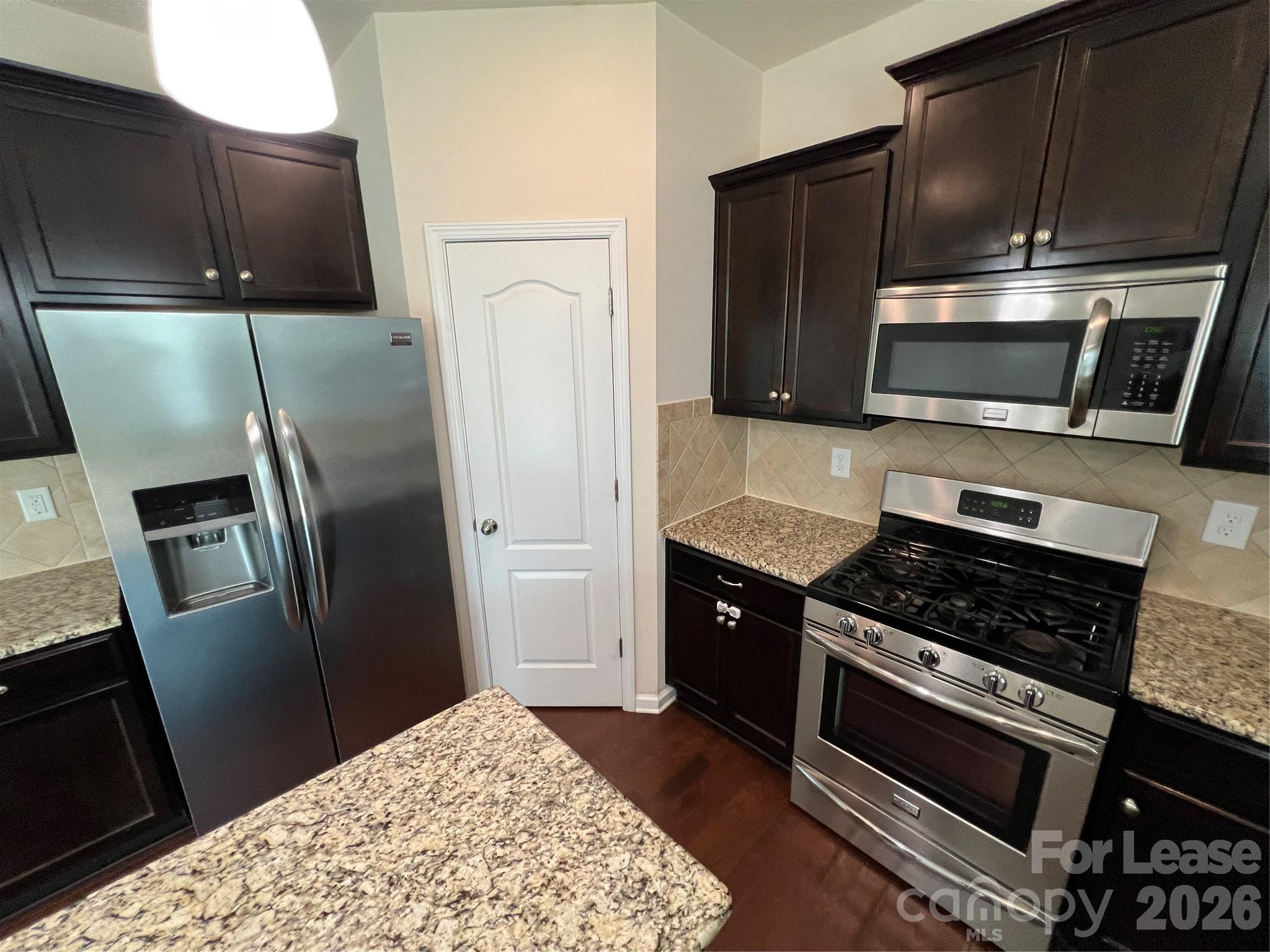 10374 Rutledge Ridge Drive Property Photo 6