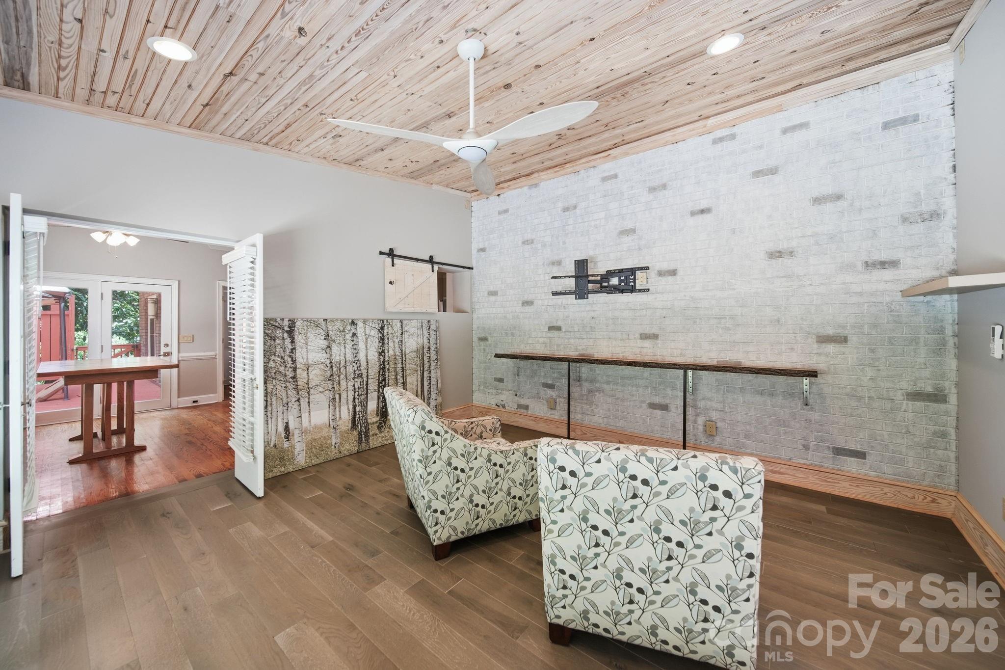 1265 Braeburn Road Property Photo 12