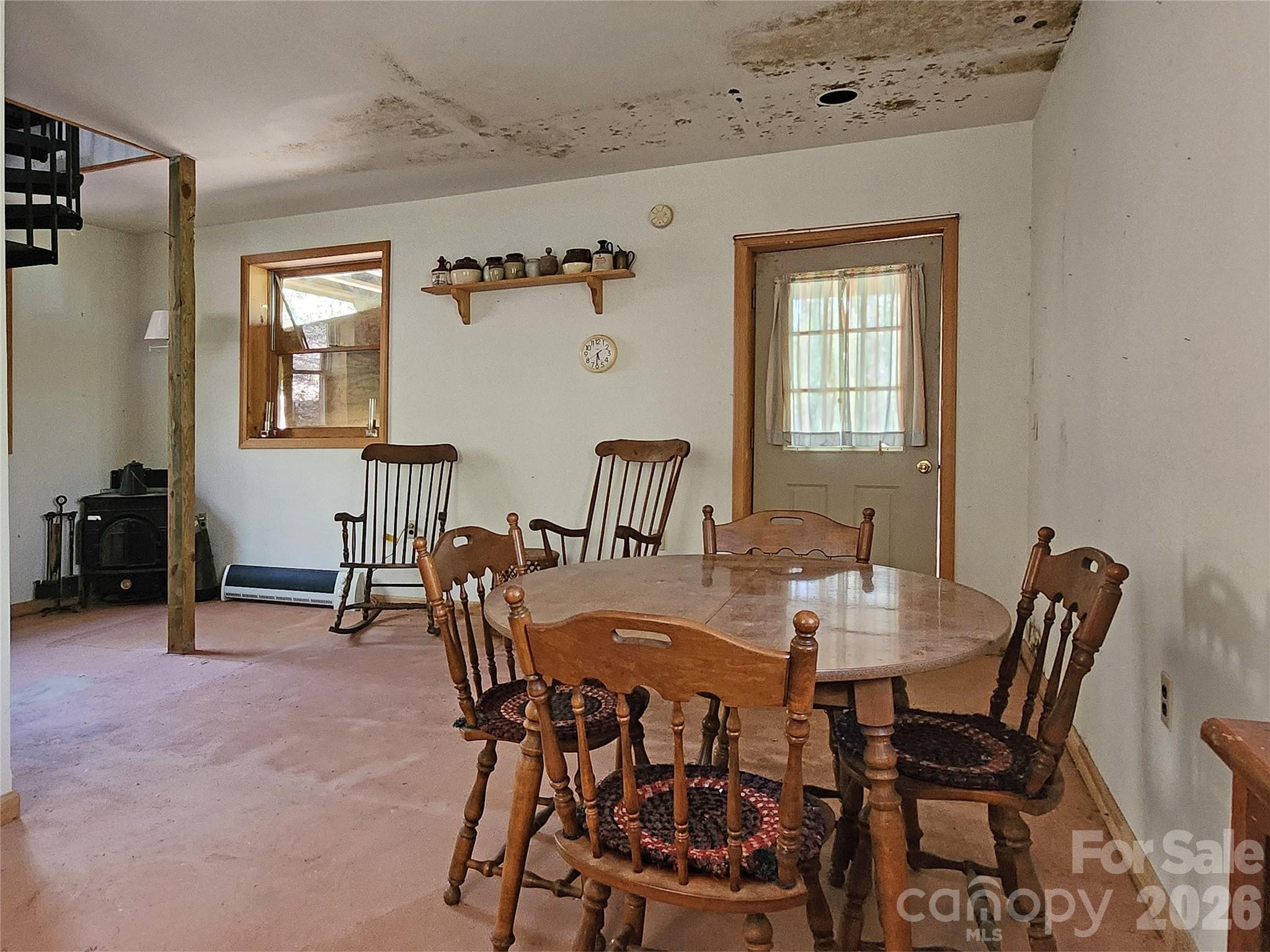 929 Pine Ridge Road Property Photo 7