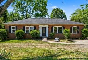7040 Idlewild Road Property Photo 1